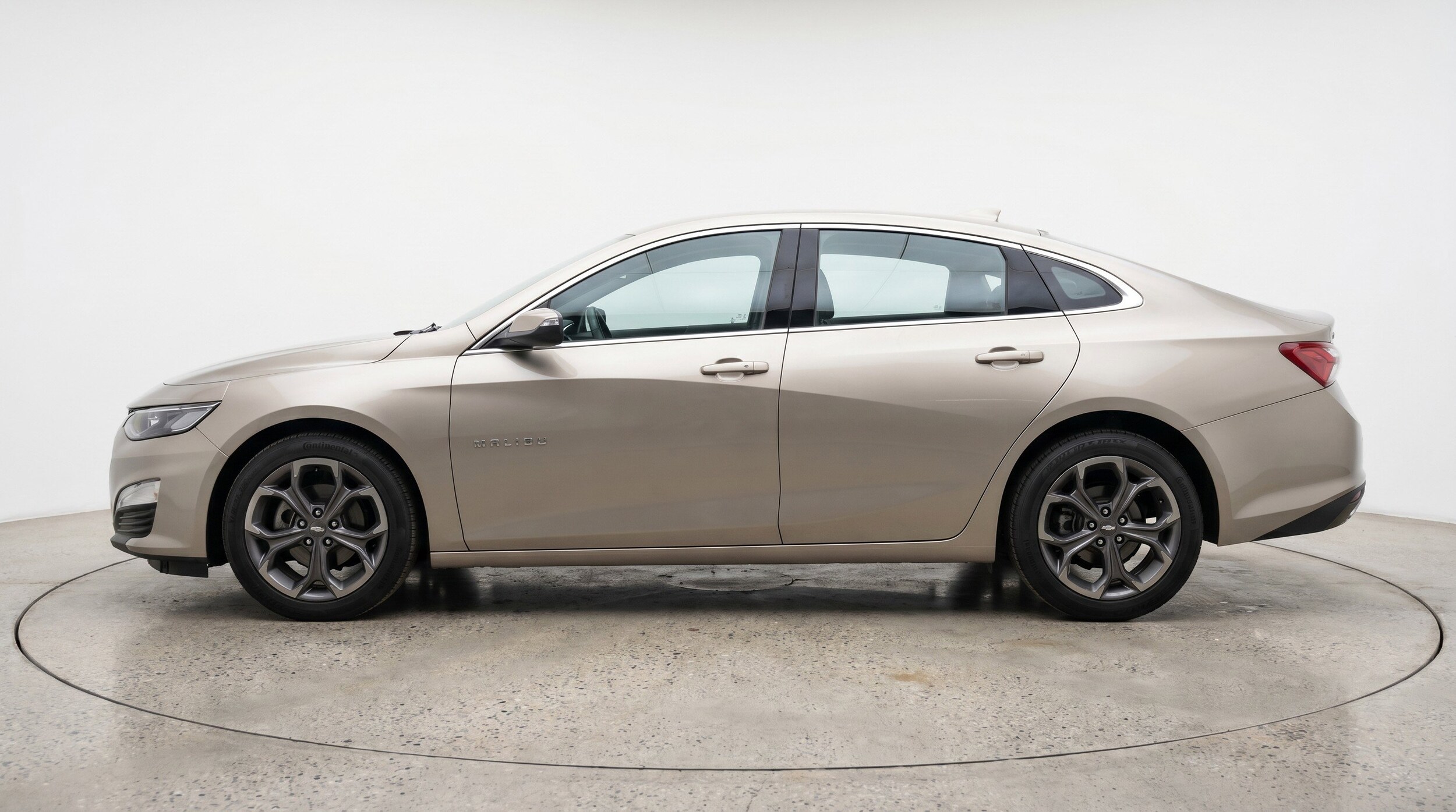 Thumbnail: 2024 Chevrolet Malibu - 5