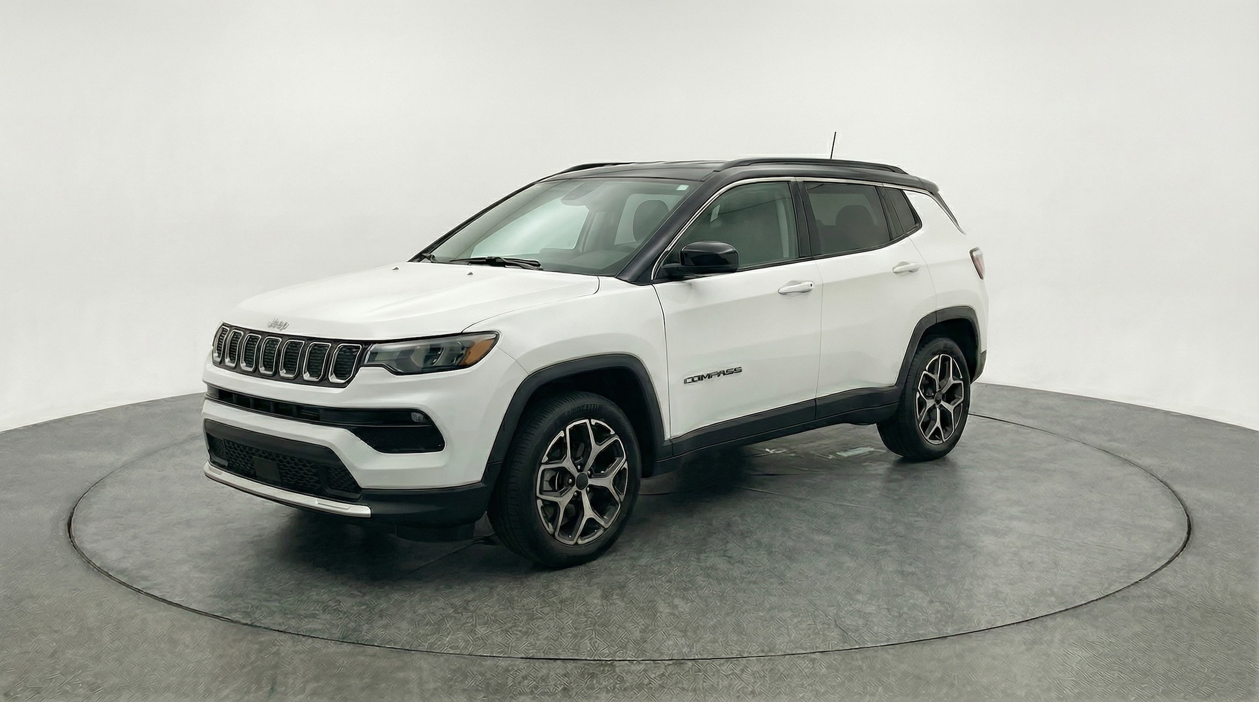 Thumbnail: 2025 Jeep Compass - 3