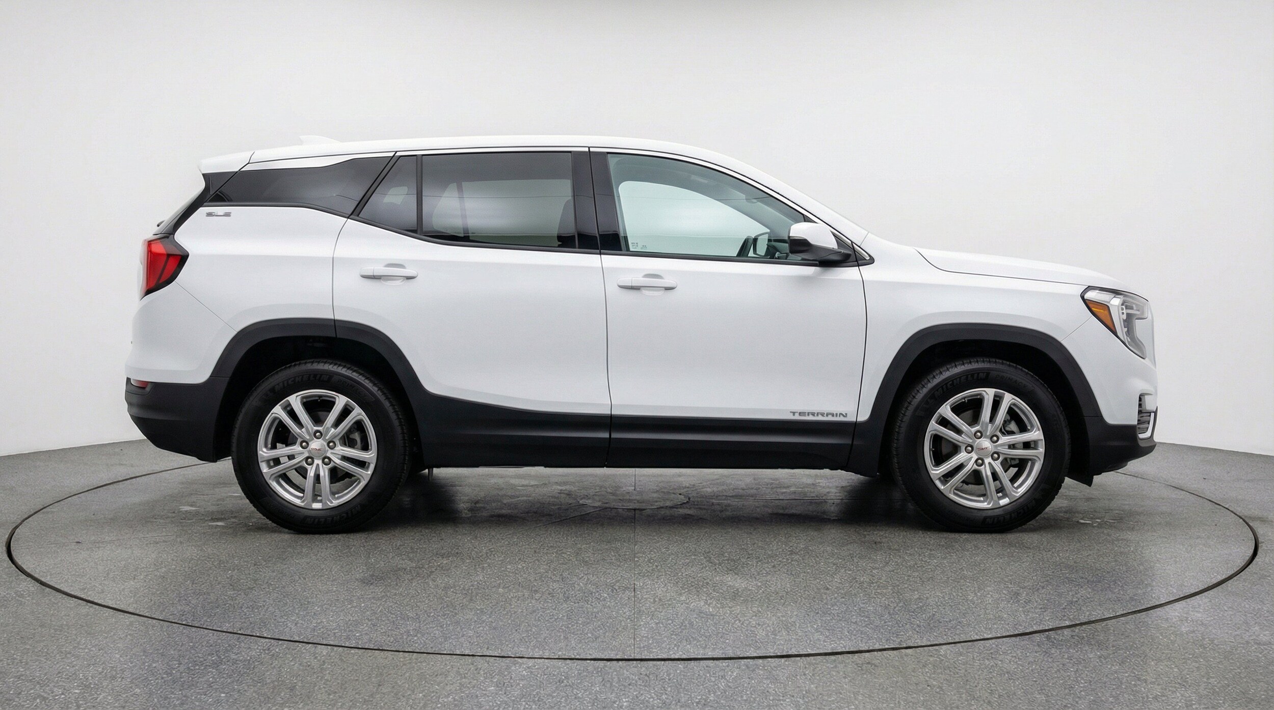 Thumbnail: 2024 GMC Terrain - 11