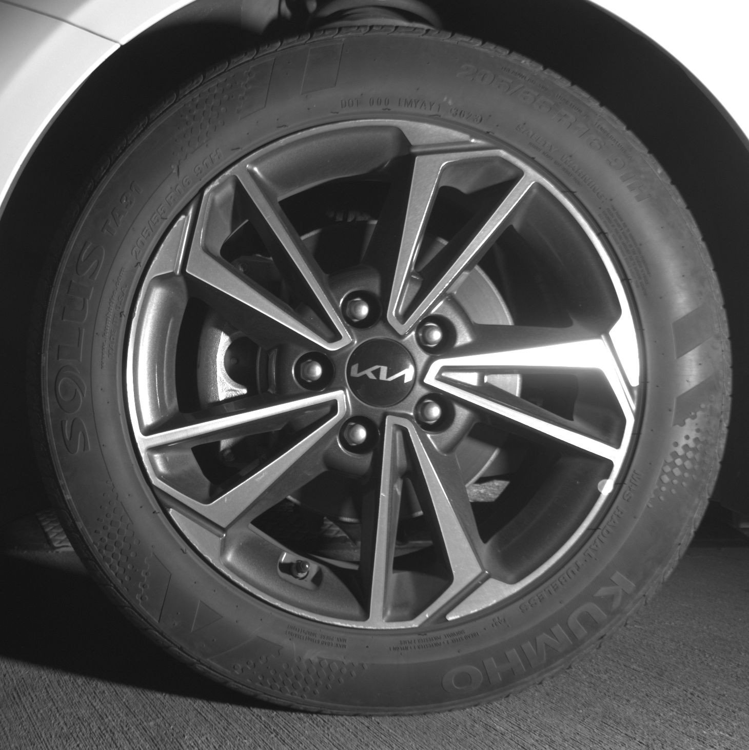 Thumbnail: 2024 Kia Forte - 17