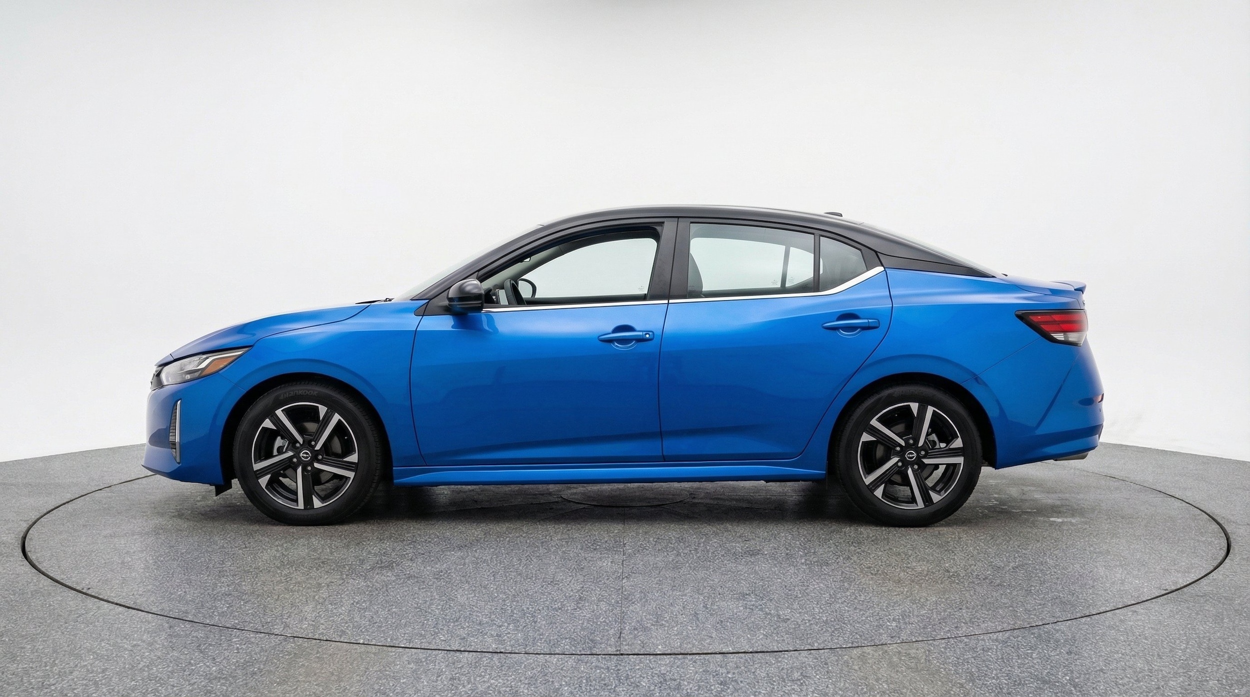 Thumbnail: 2025 Nissan Sentra - 5