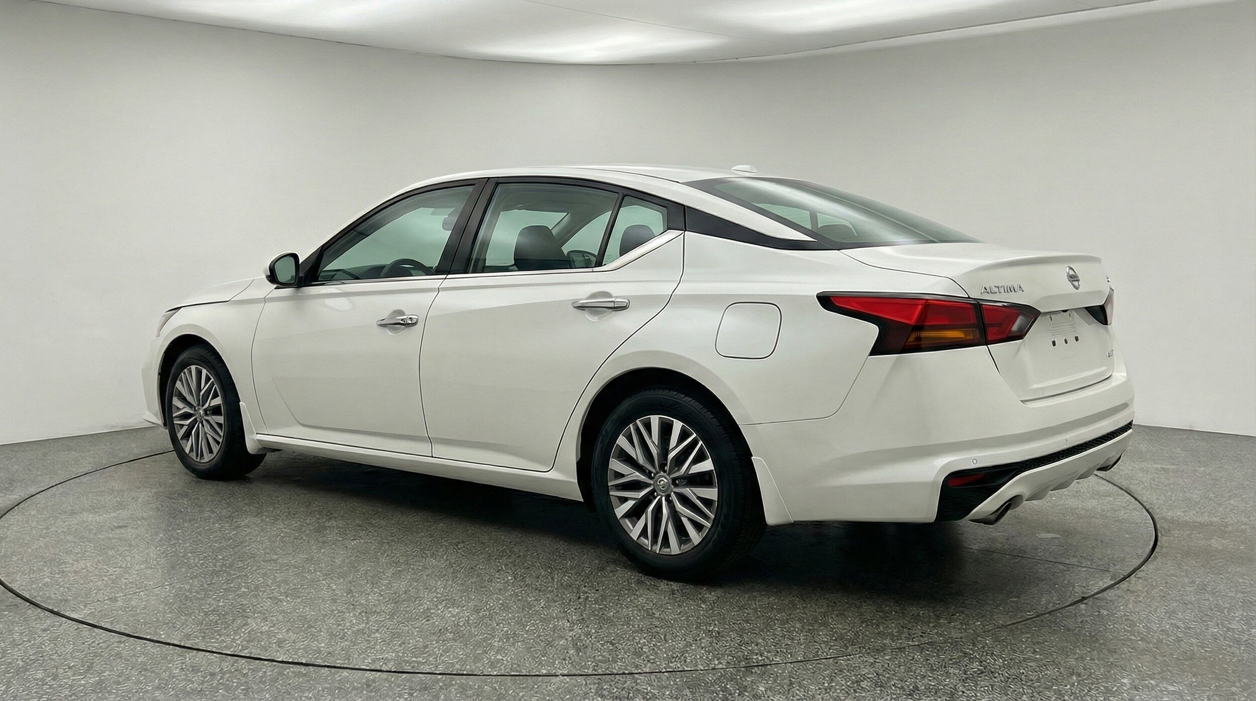 Thumbnail: 2025 Nissan Altima - 6