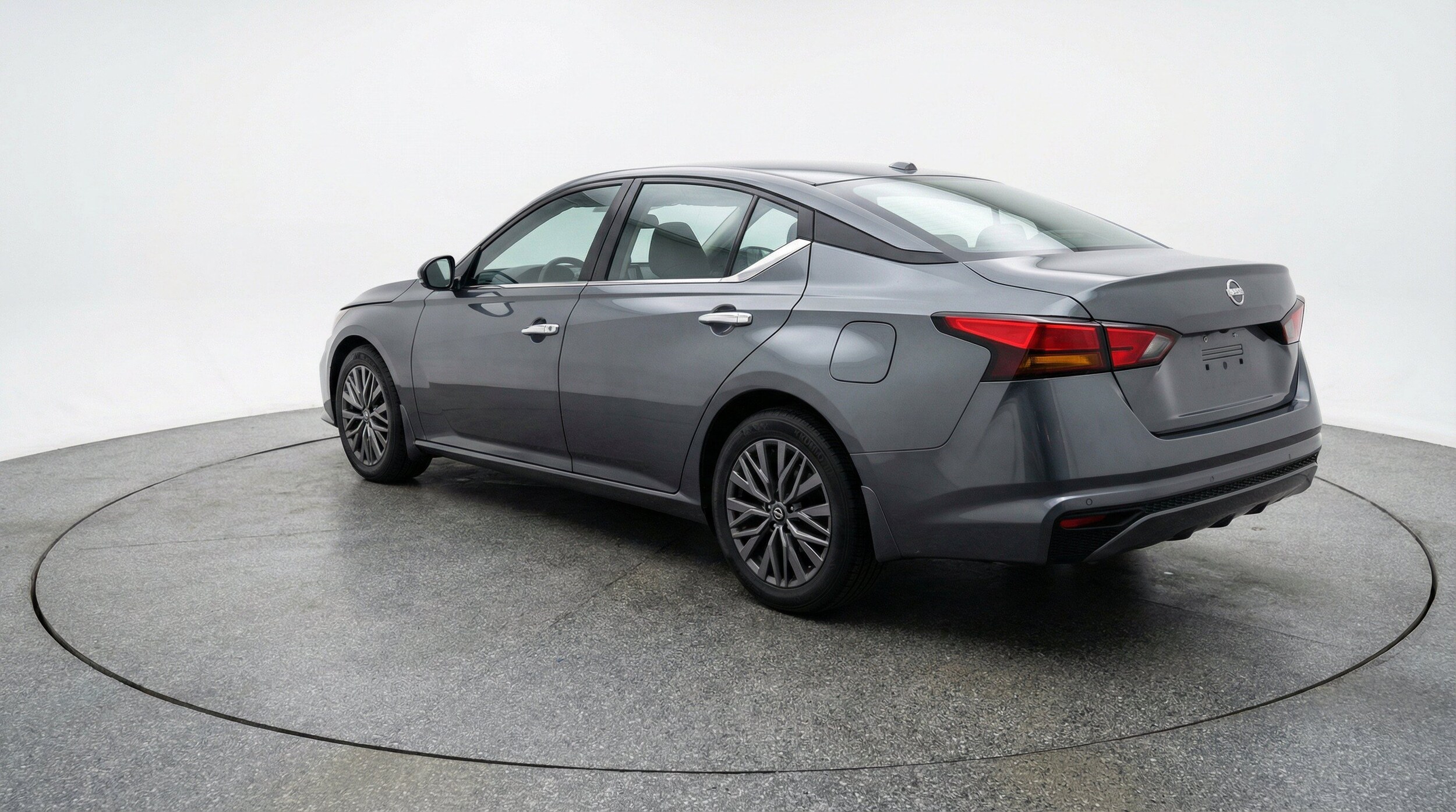 Thumbnail: 2025 Nissan Altima - 6