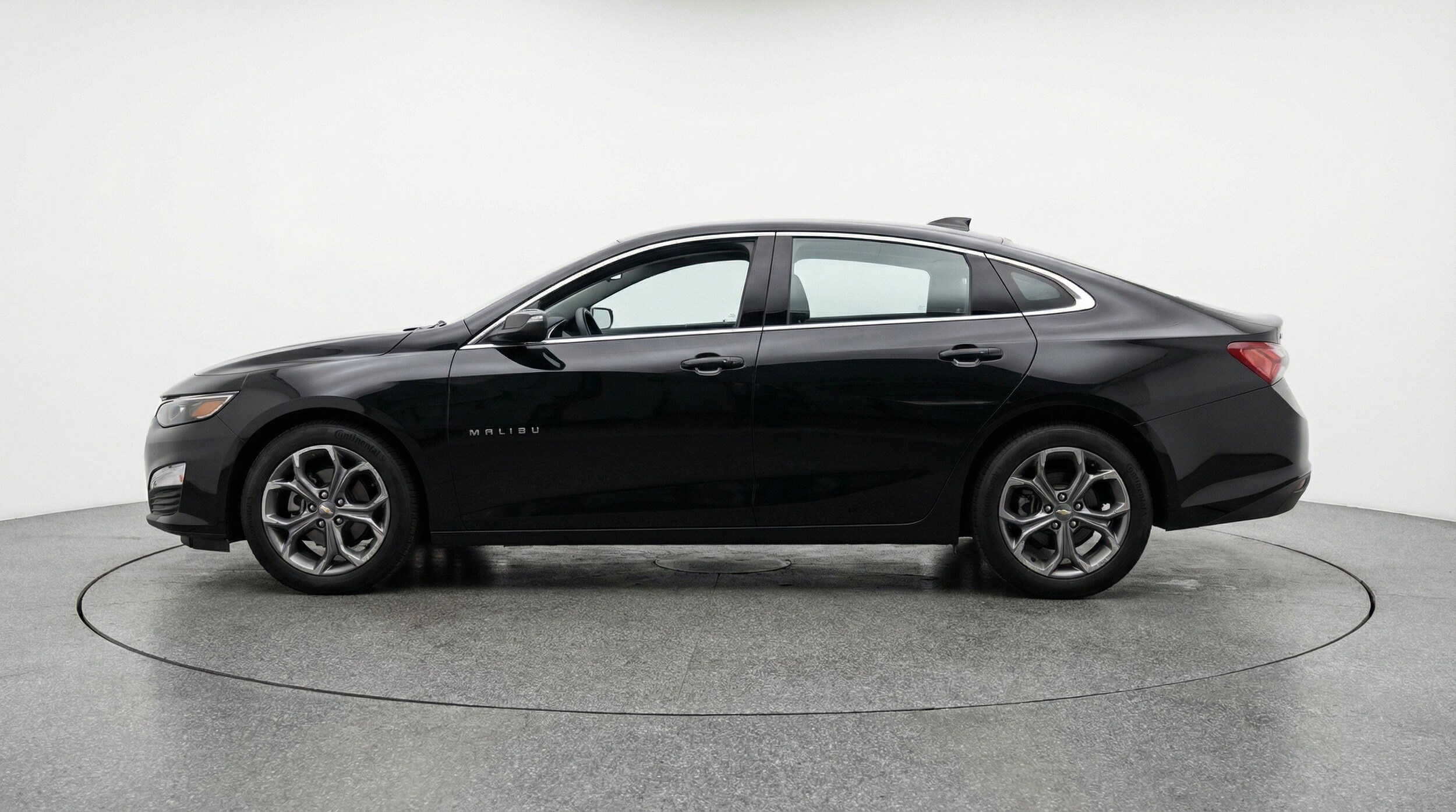 Thumbnail: 2024 Chevrolet Malibu - 5
