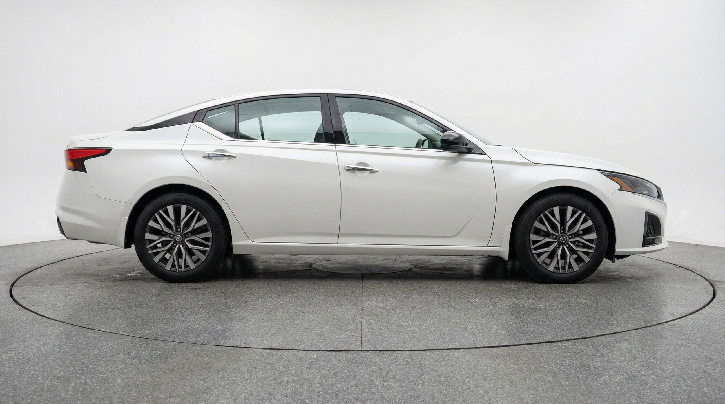 Thumbnail: 2025 Nissan Altima - 11