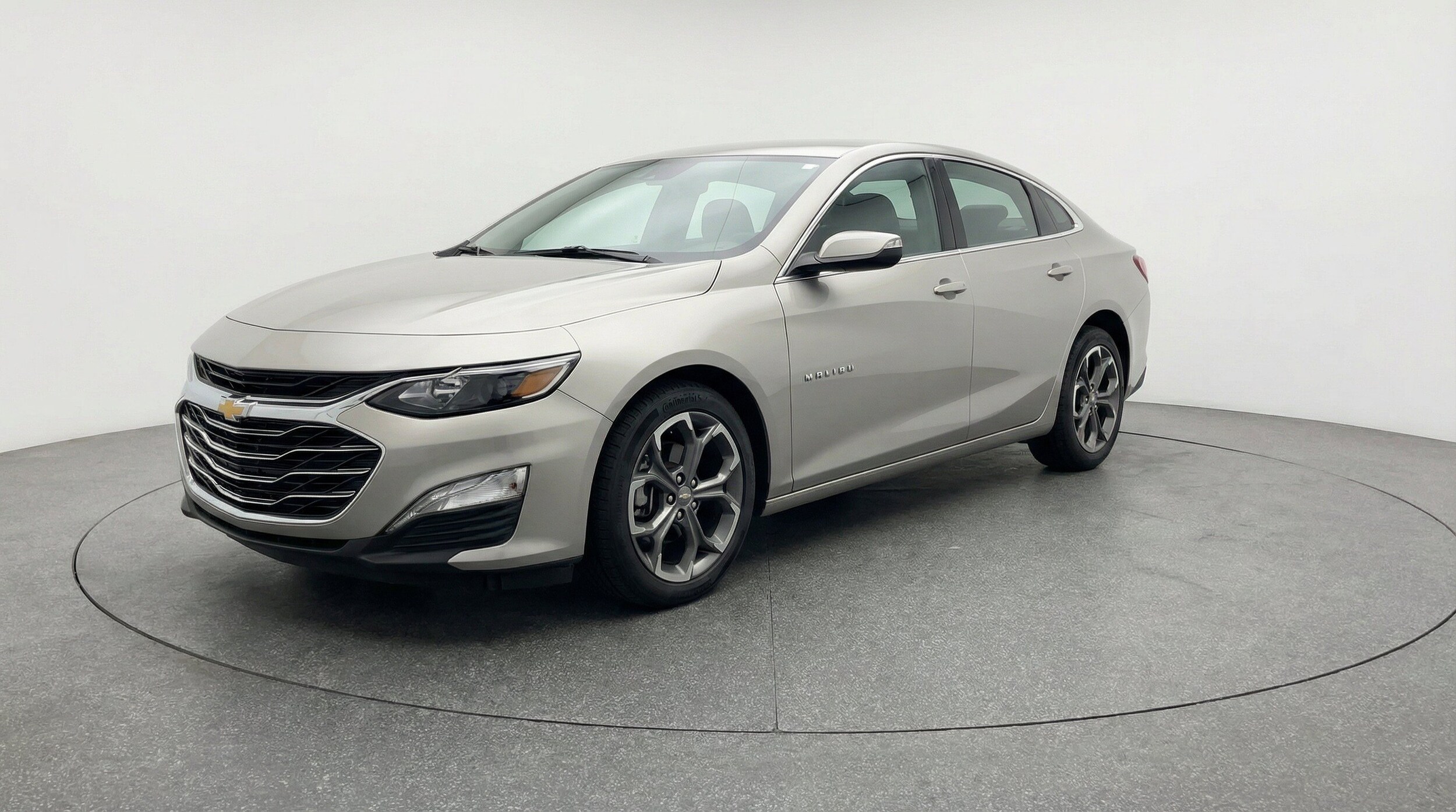 Thumbnail: 2024 Chevrolet Malibu - 3