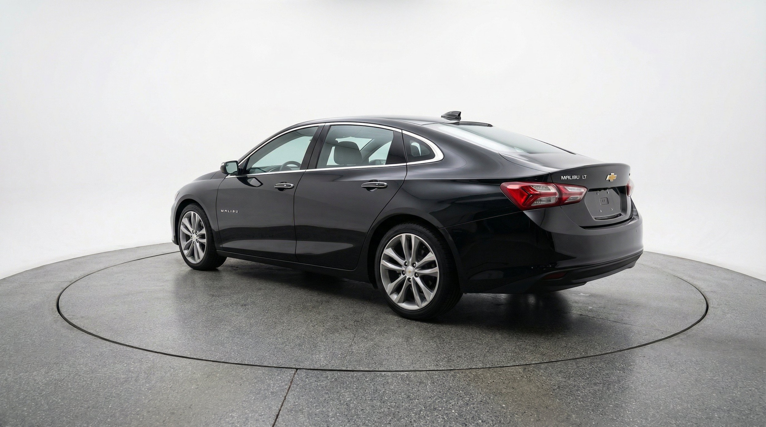 Thumbnail: 2024 Chevrolet Malibu - 6