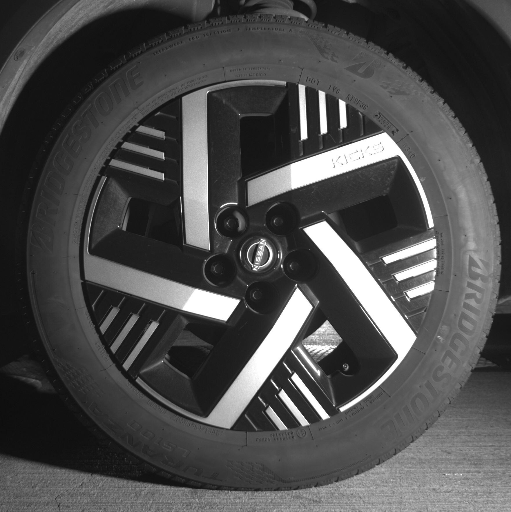 Thumbnail: 2025 Nissan Kicks - 9