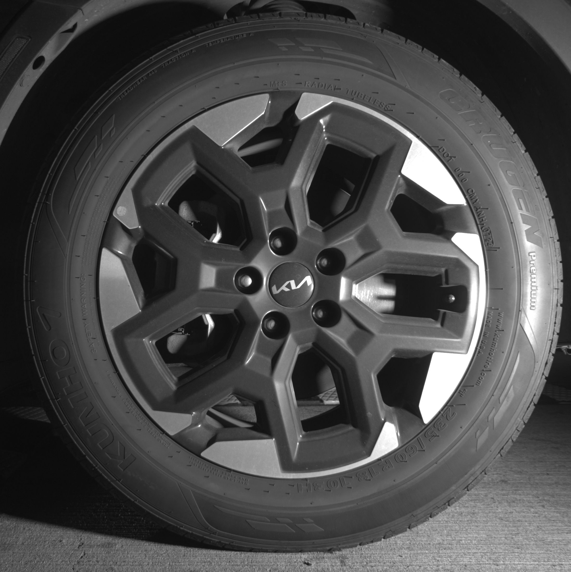 Thumbnail: 2024 Kia Sorento - 9