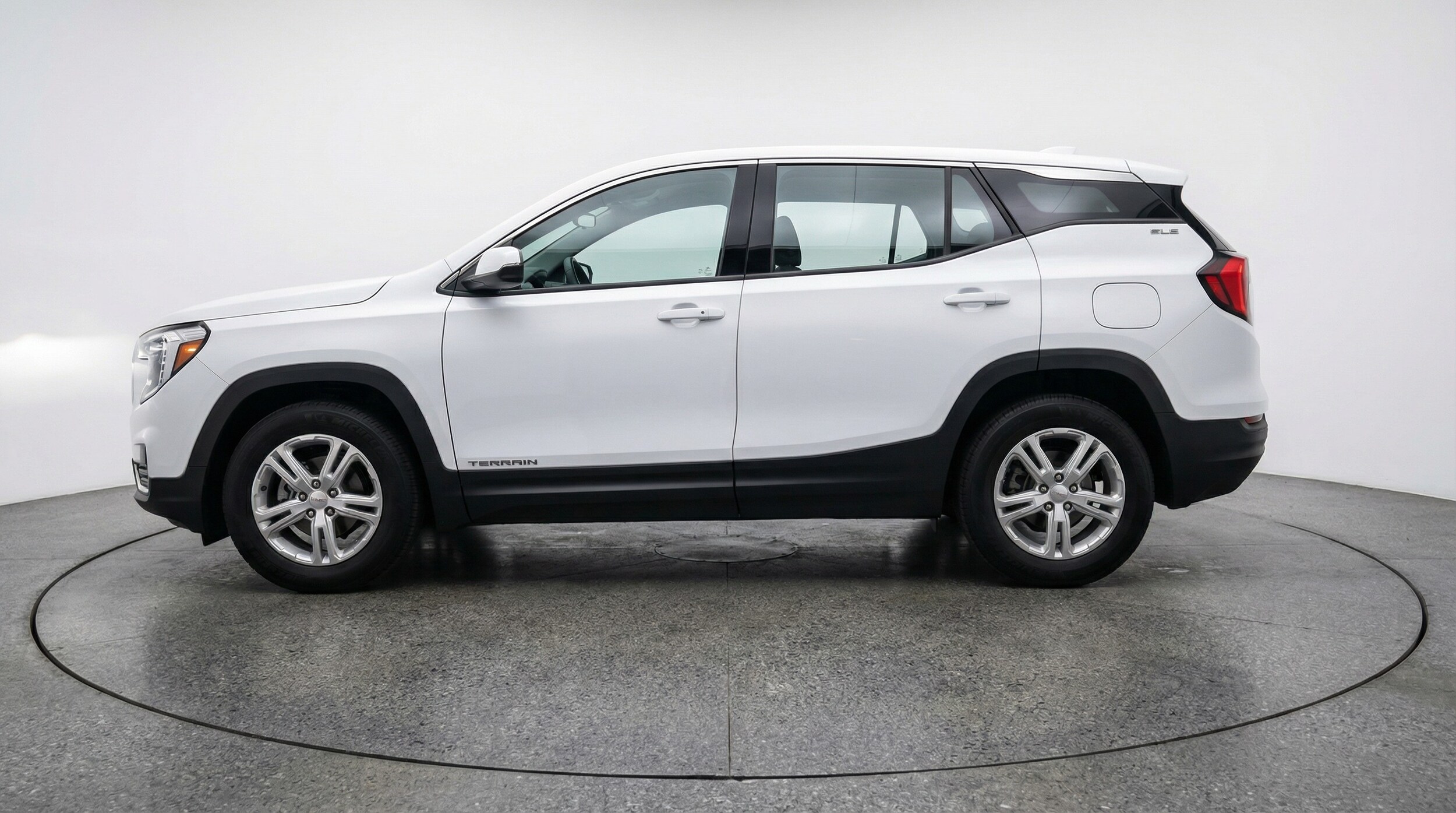 Thumbnail: 2024 GMC Terrain - 4