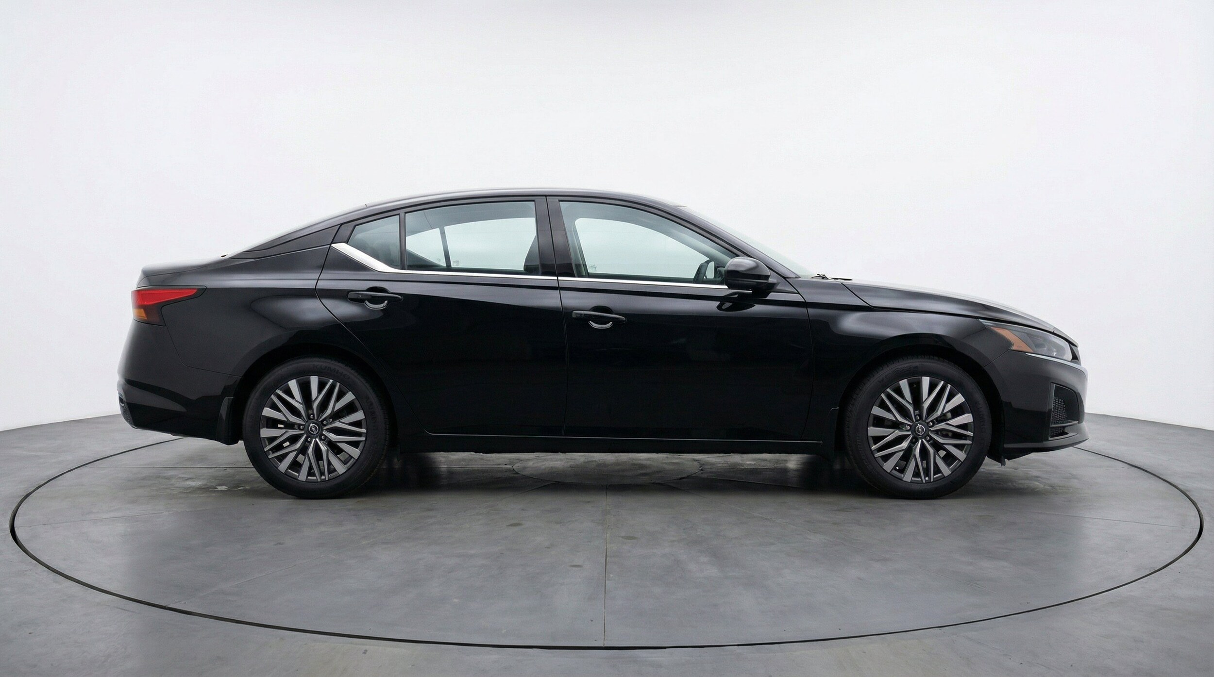 Thumbnail: 2025 Nissan Altima - 11