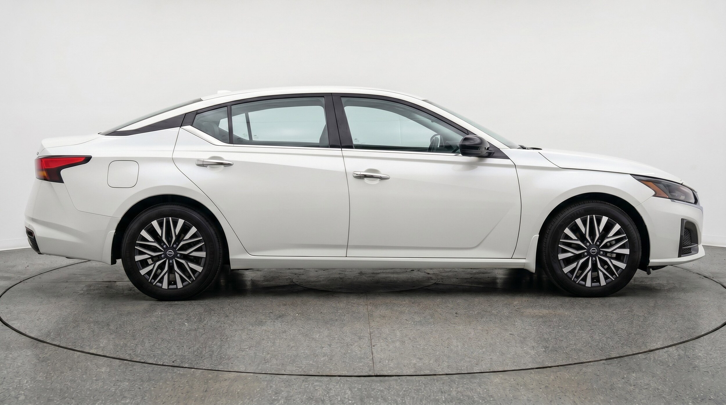 Thumbnail: 2025 Nissan Altima - 11