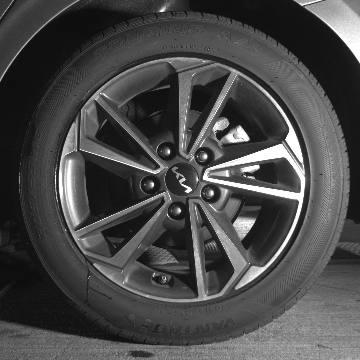 Thumbnail: 2024 Kia Forte - 19