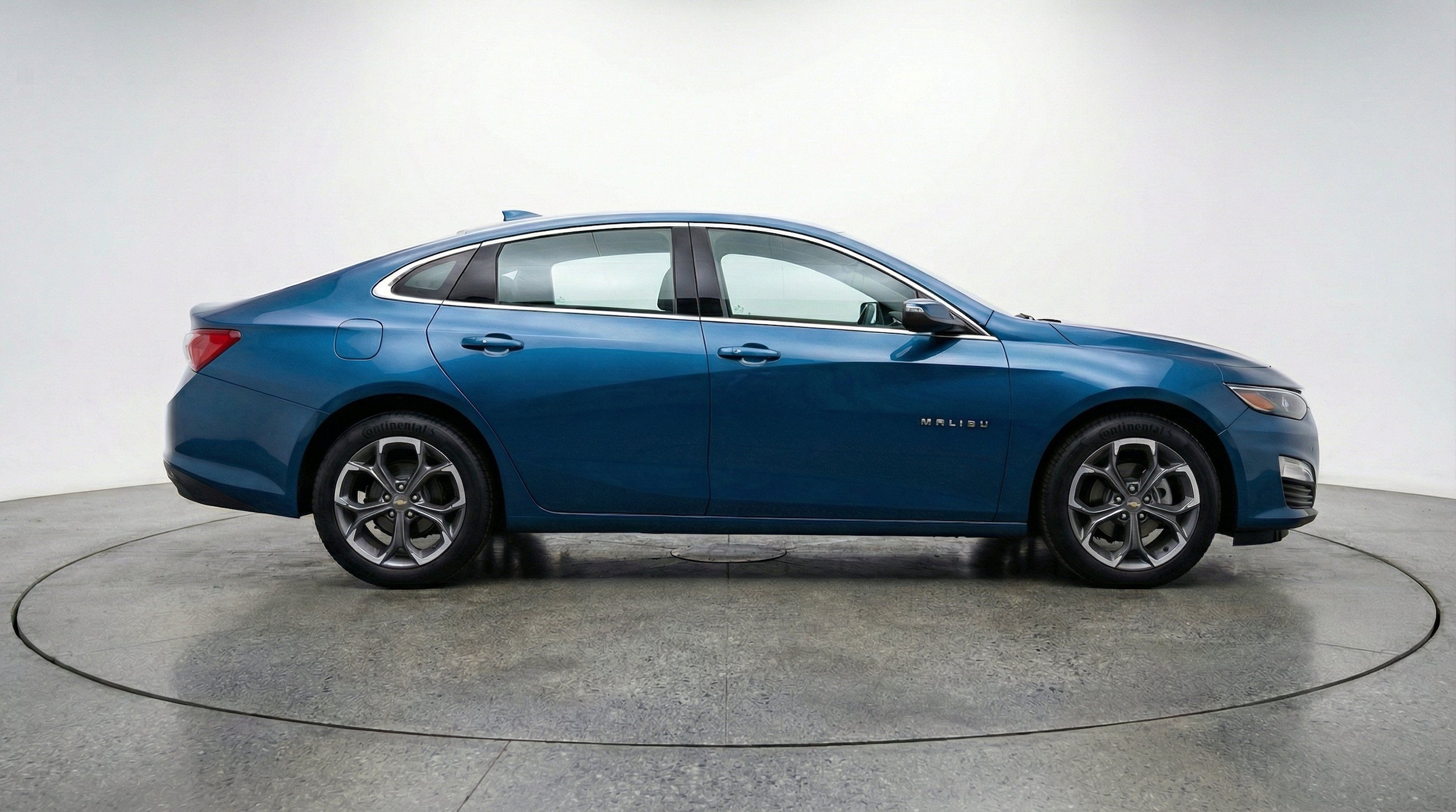 Thumbnail: 2024 Chevrolet Malibu - 11