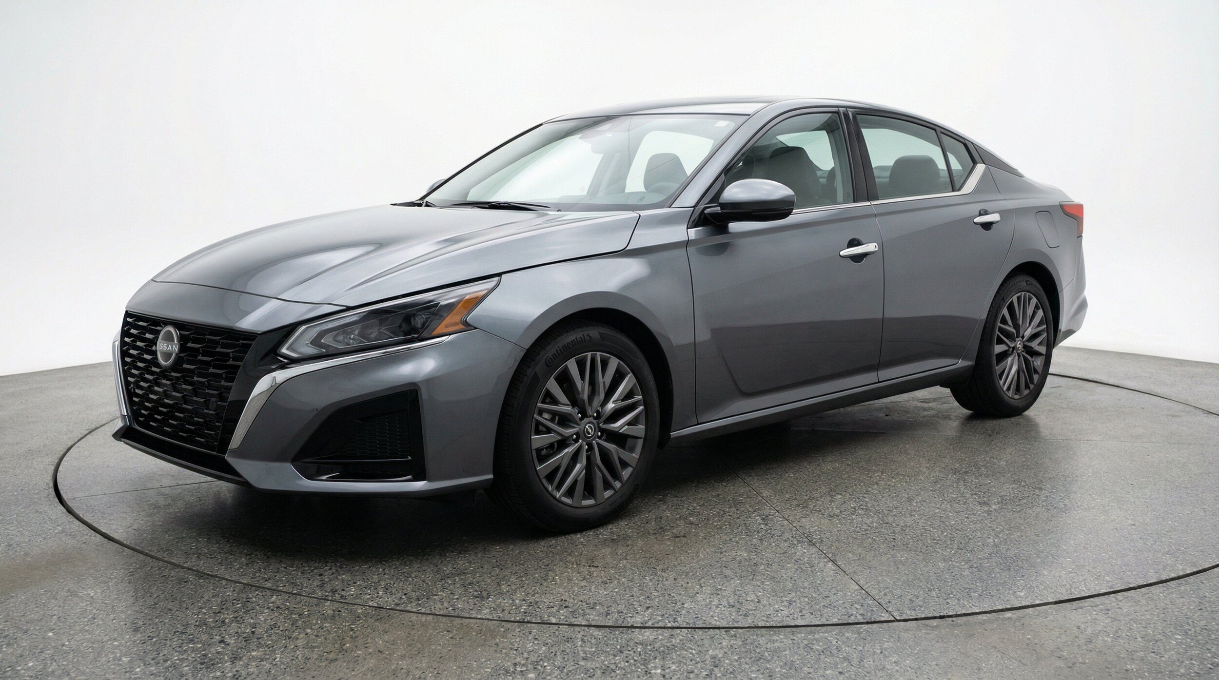 Thumbnail: 2025 Nissan Altima - 3