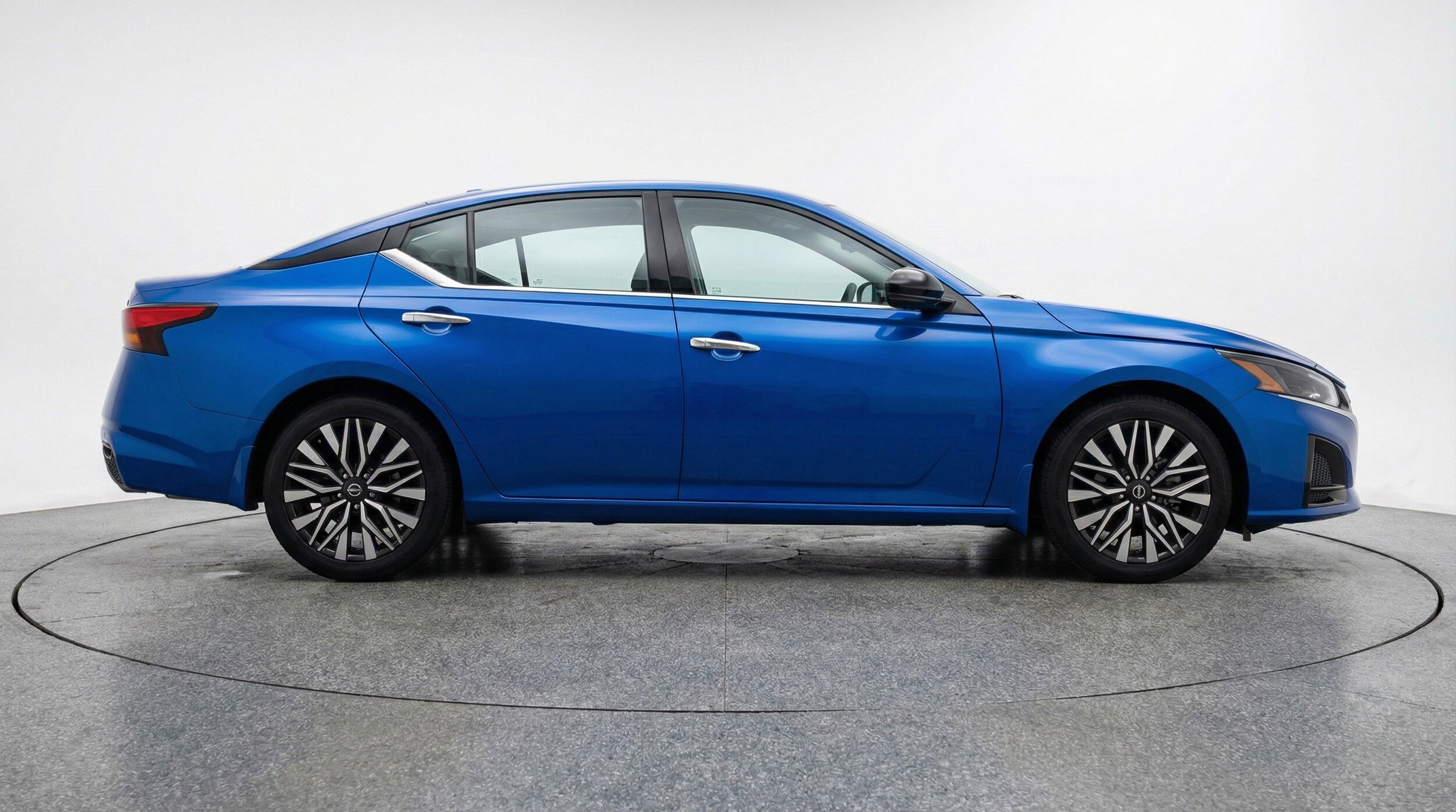 Thumbnail: 2025 Nissan Altima - 11