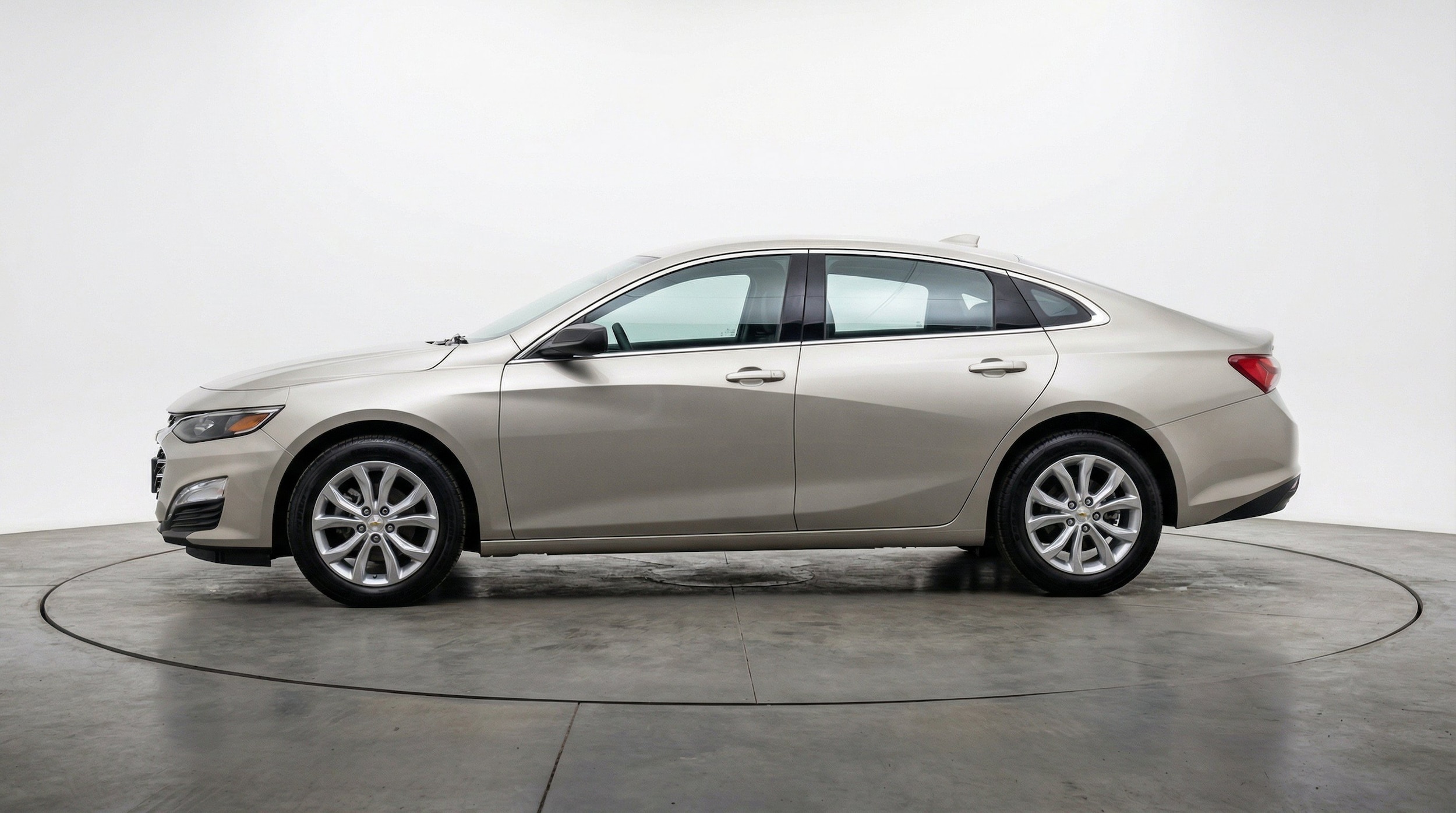 Thumbnail: 2024 Chevrolet Malibu - 5