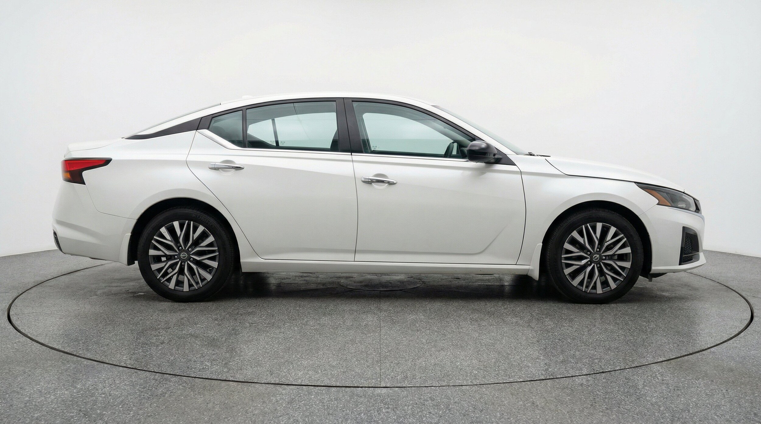 Thumbnail: 2025 Nissan Altima - 11
