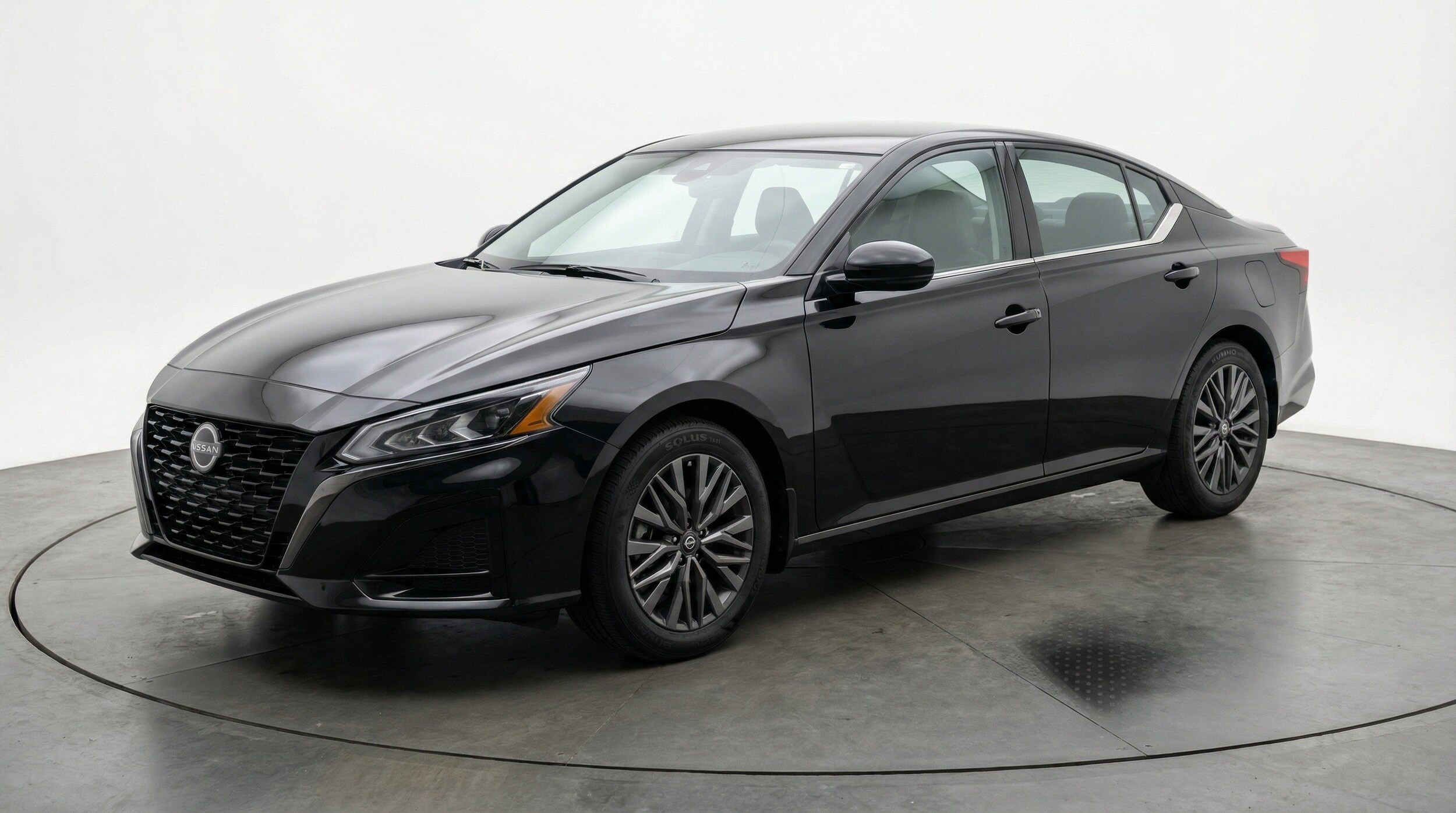 Thumbnail: 2025 Nissan Altima - 3