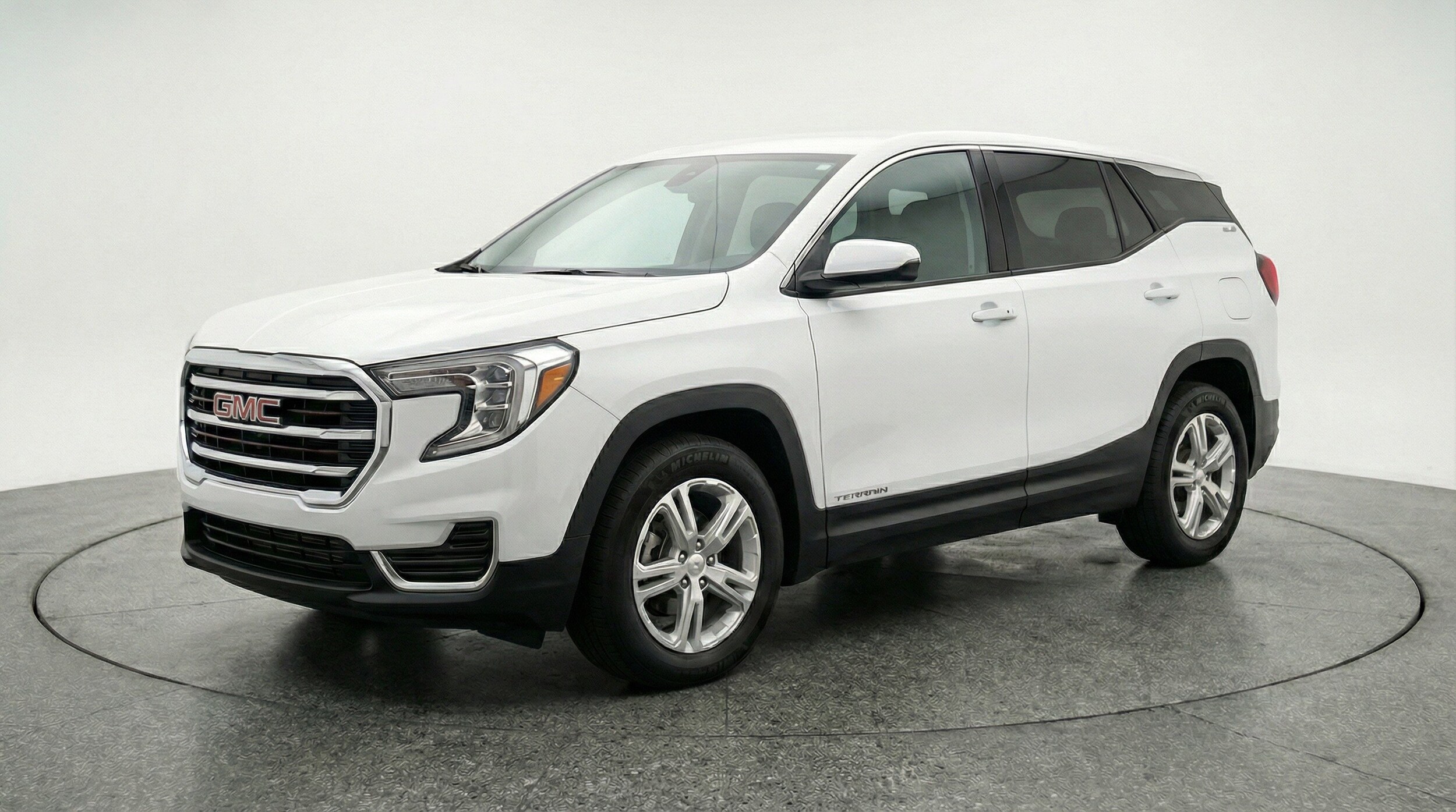 Thumbnail: 2024 GMC Terrain - 3