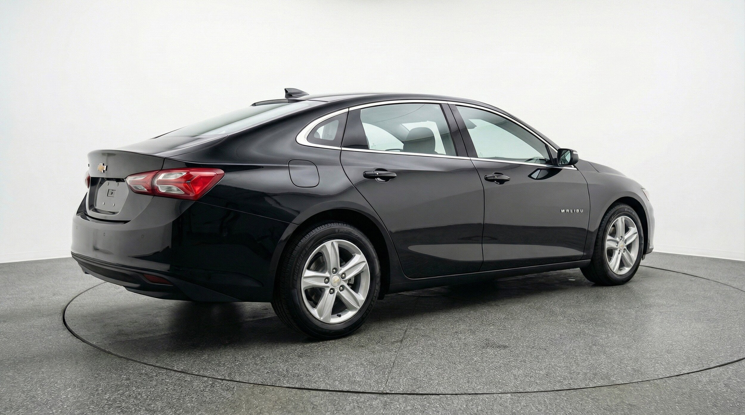 Thumbnail: 2024 Chevrolet Malibu - 9