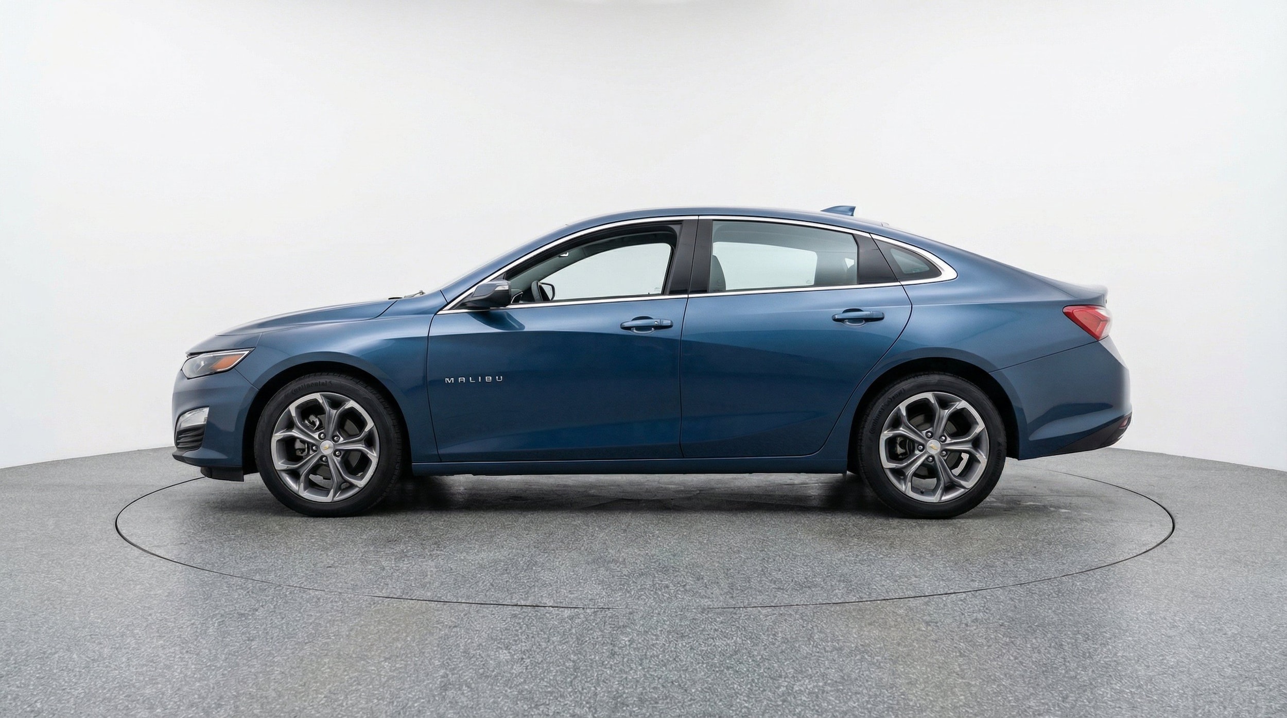 Thumbnail: 2024 Chevrolet Malibu - 5