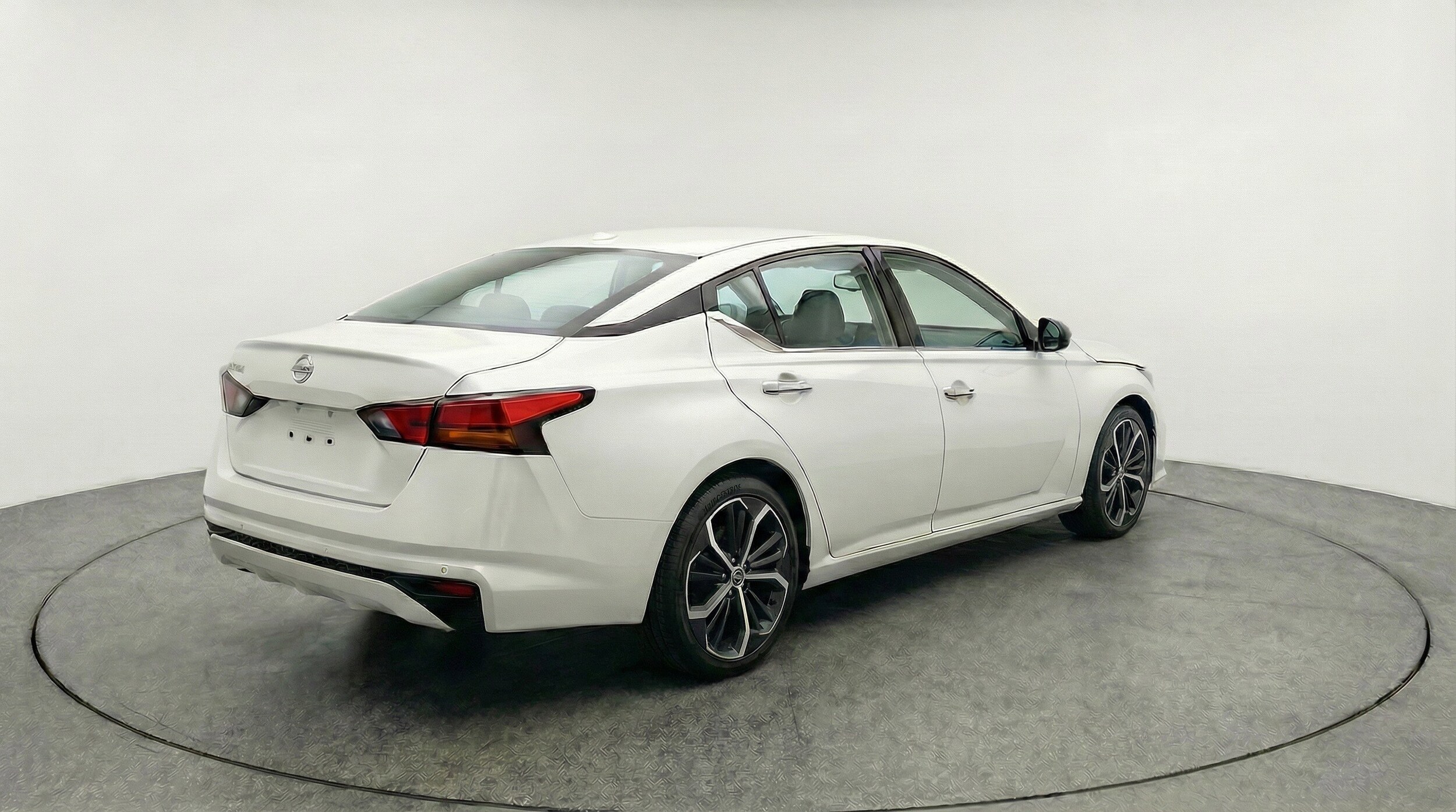 Thumbnail: 2025 Nissan Altima - 9