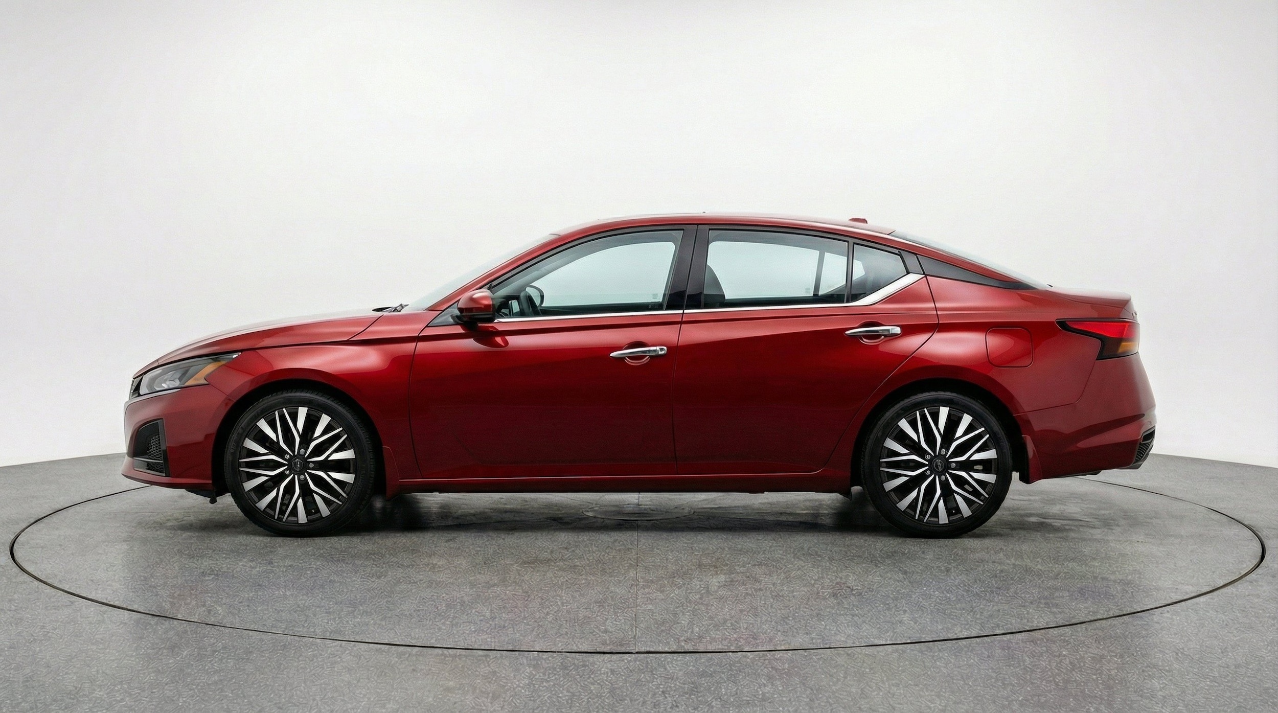 Thumbnail: 2025 Nissan Altima - 5
