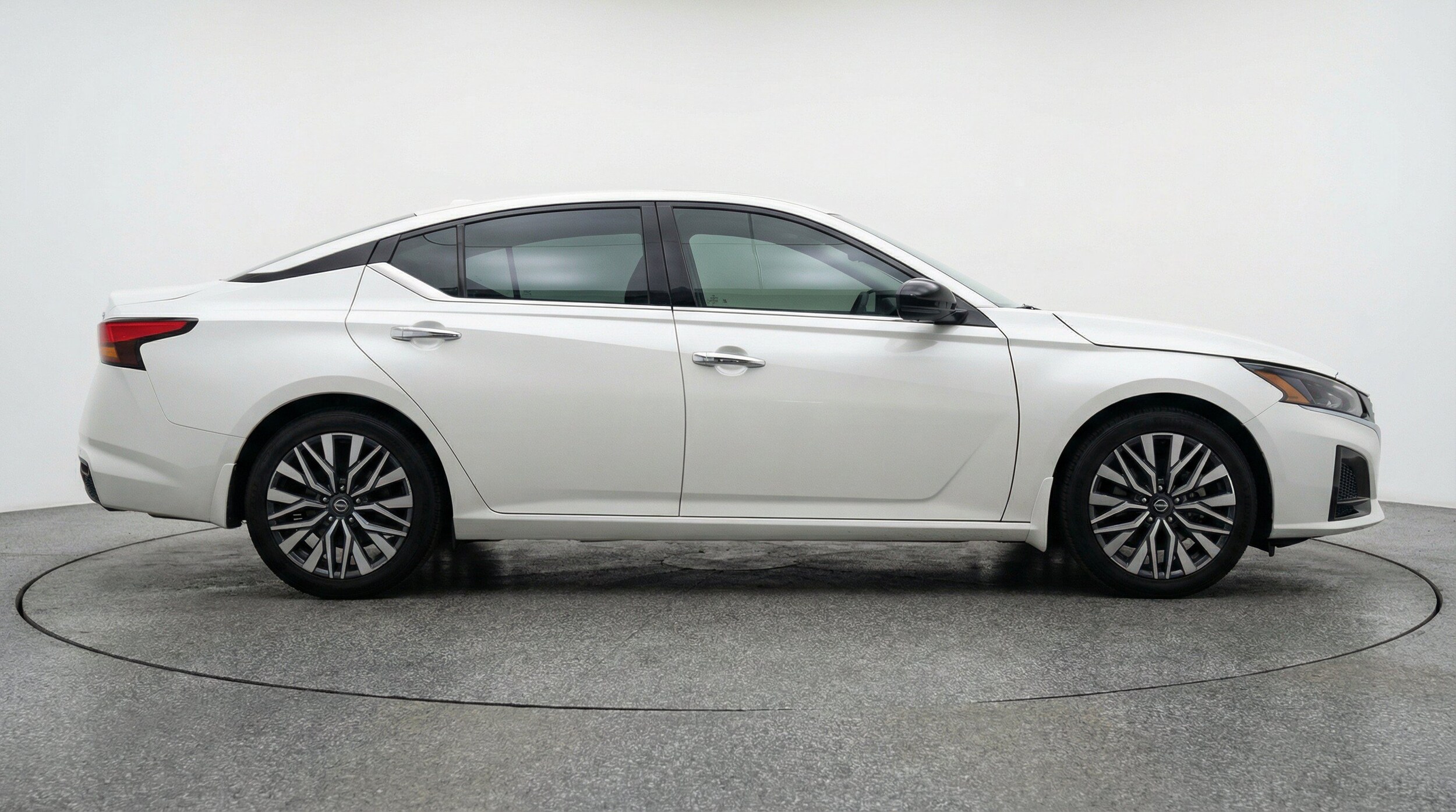Thumbnail: 2025 Nissan Altima - 11