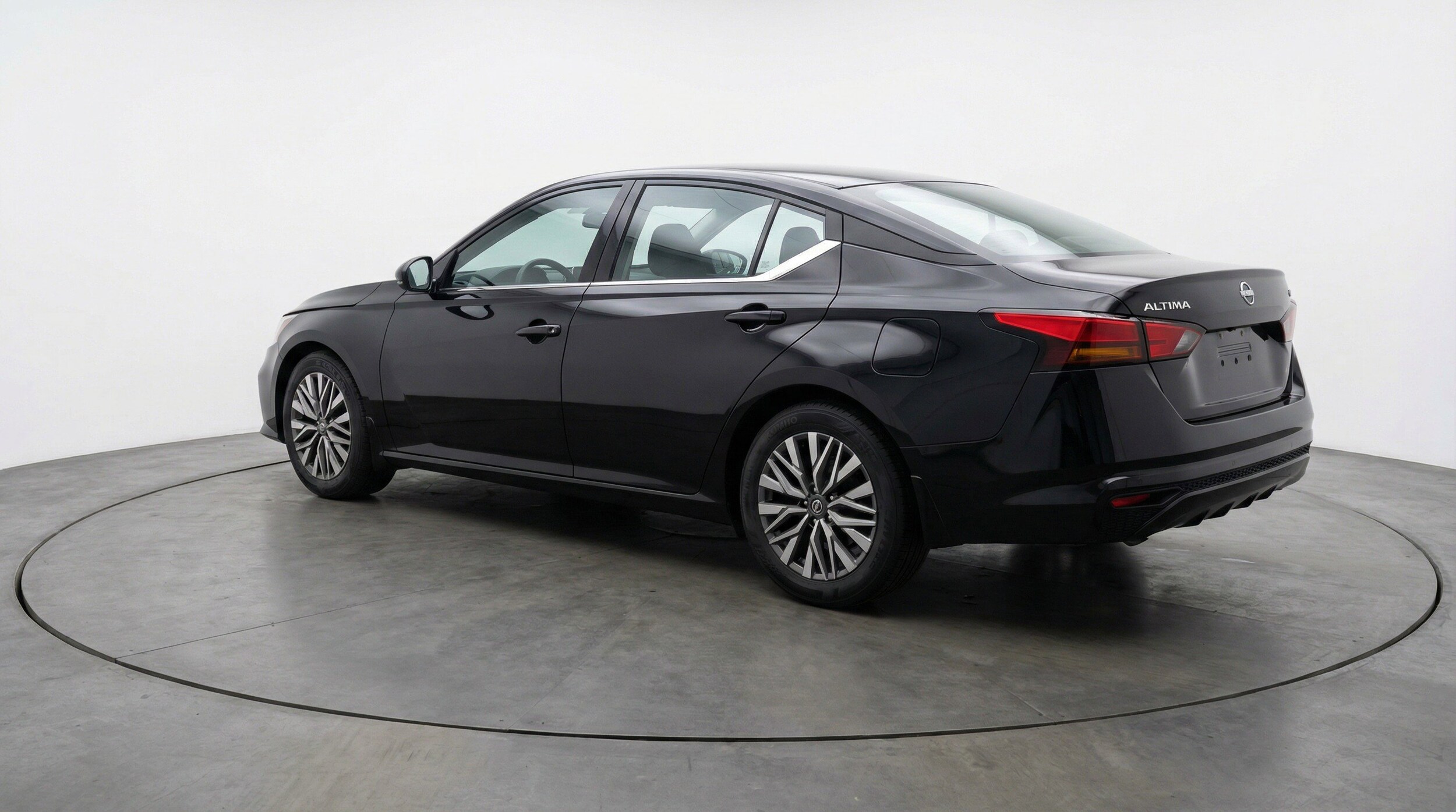 Thumbnail: 2025 Nissan Altima - 6
