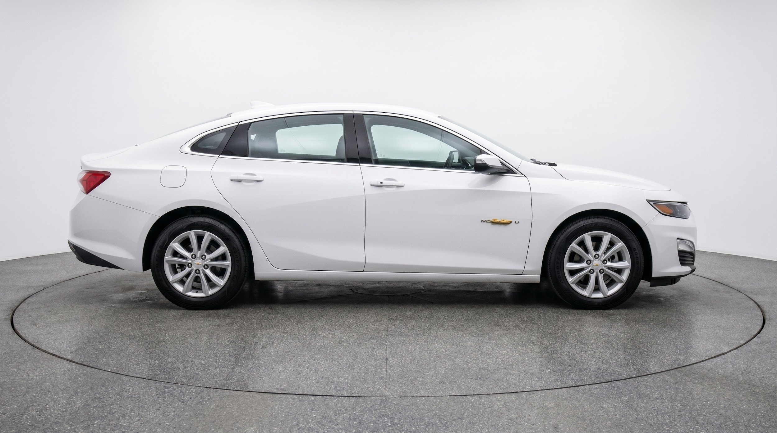Thumbnail: 2024 Chevrolet Malibu - 11