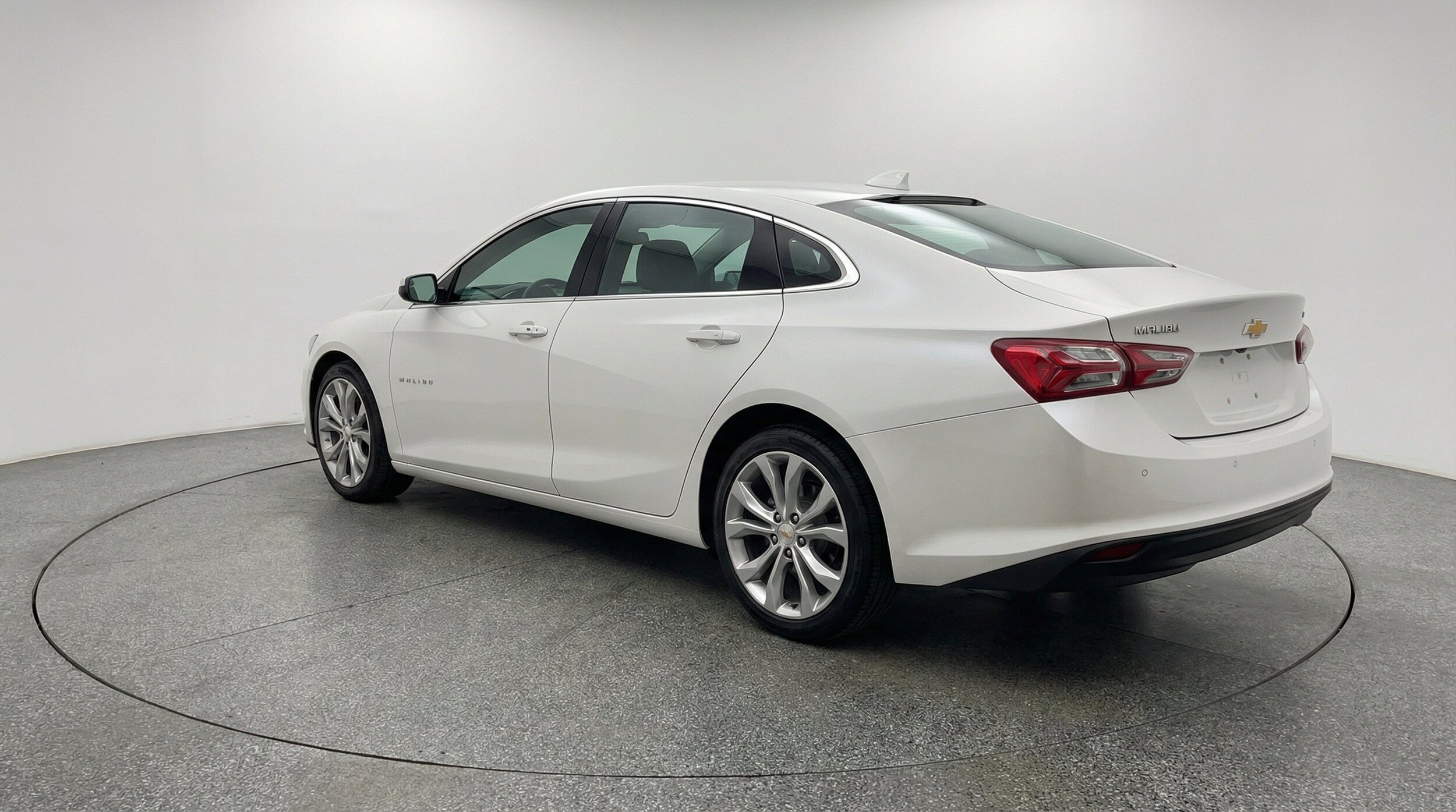Thumbnail: 2024 Chevrolet Malibu - 6
