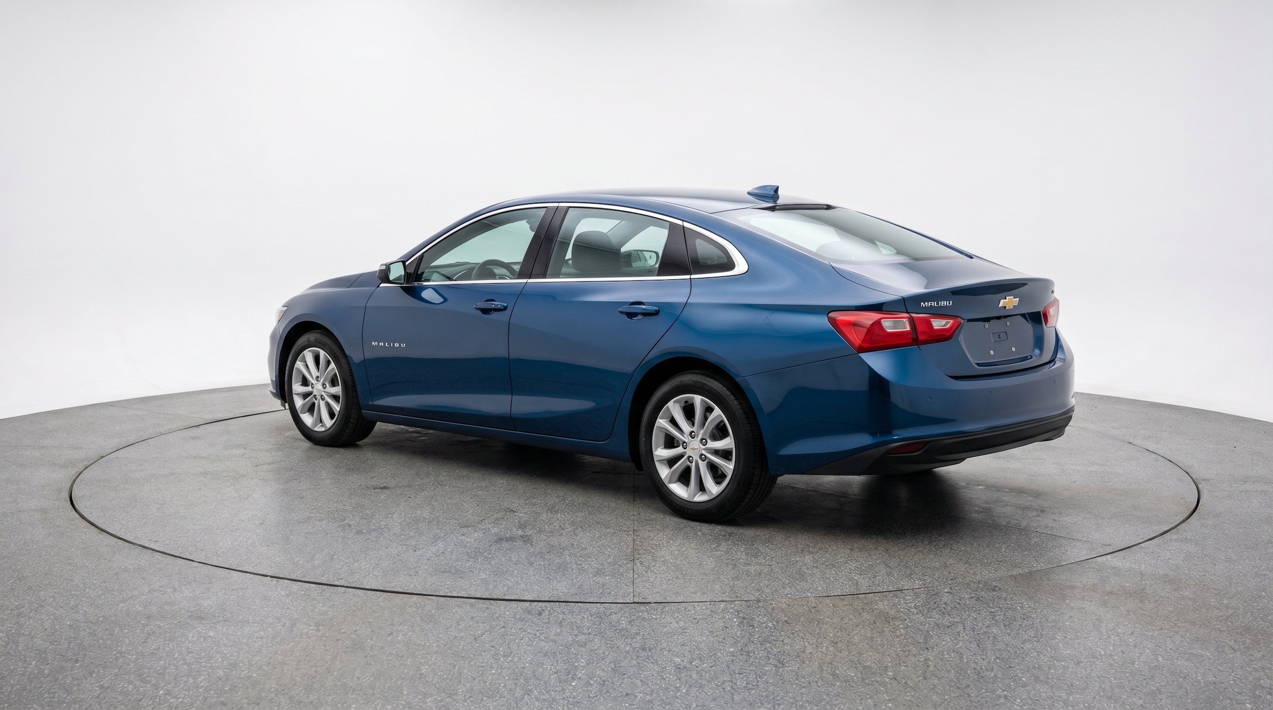 Thumbnail: 2024 Chevrolet Malibu - 6
