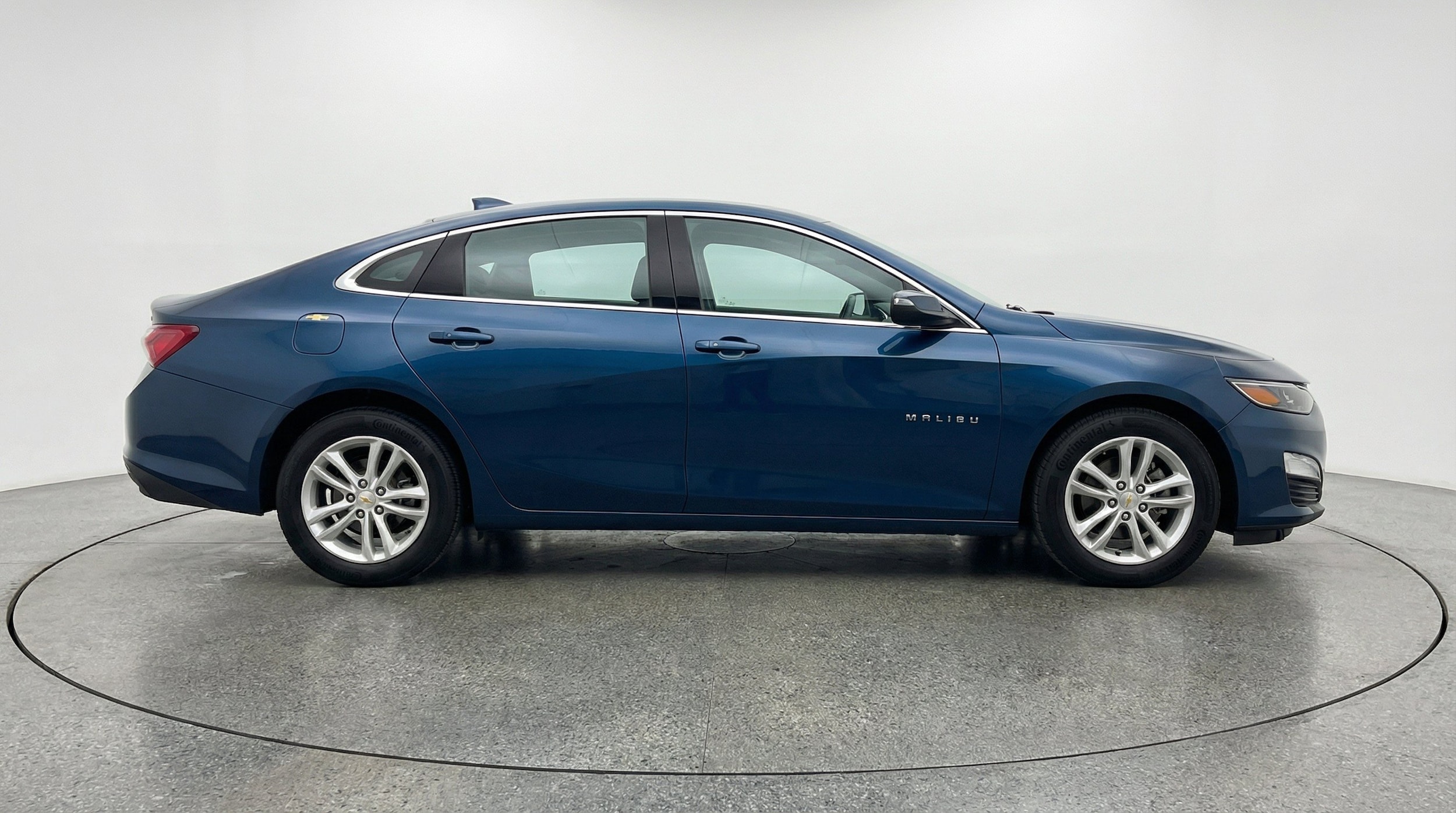 Thumbnail: 2024 Chevrolet Malibu - 11