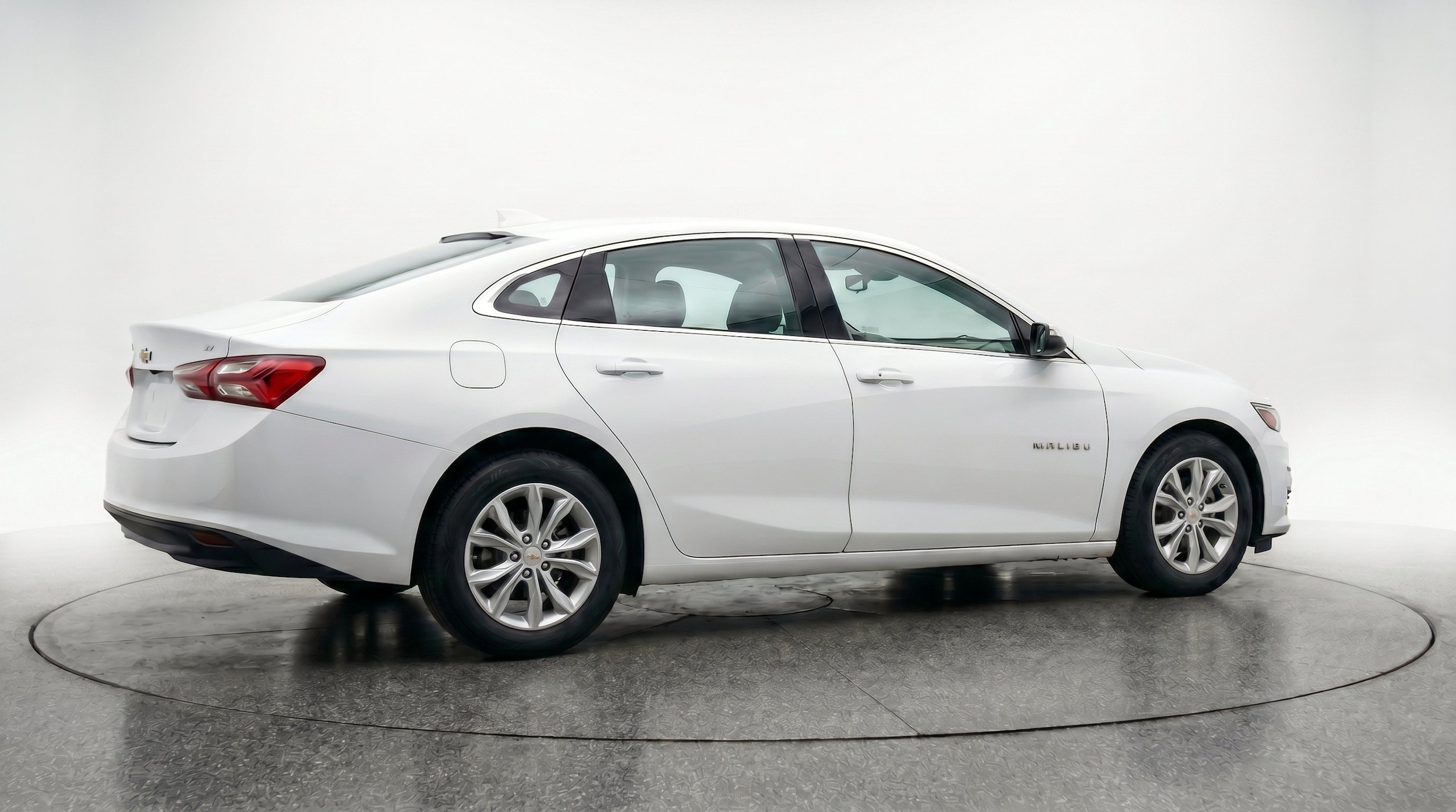 Thumbnail: 2024 Chevrolet Malibu - 9
