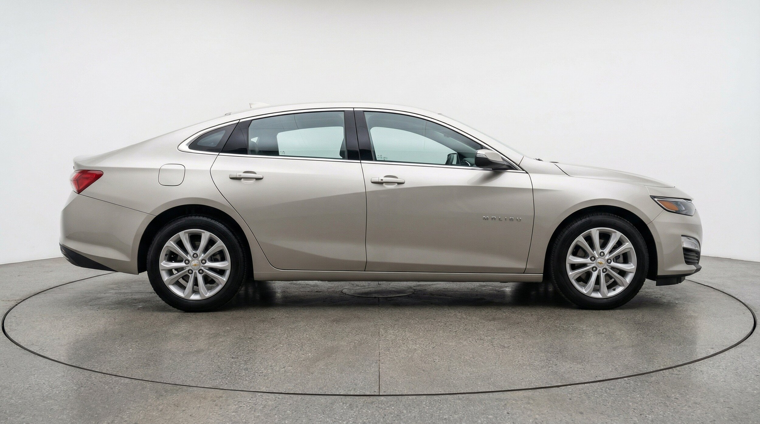 Thumbnail: 2024 Chevrolet Malibu - 11