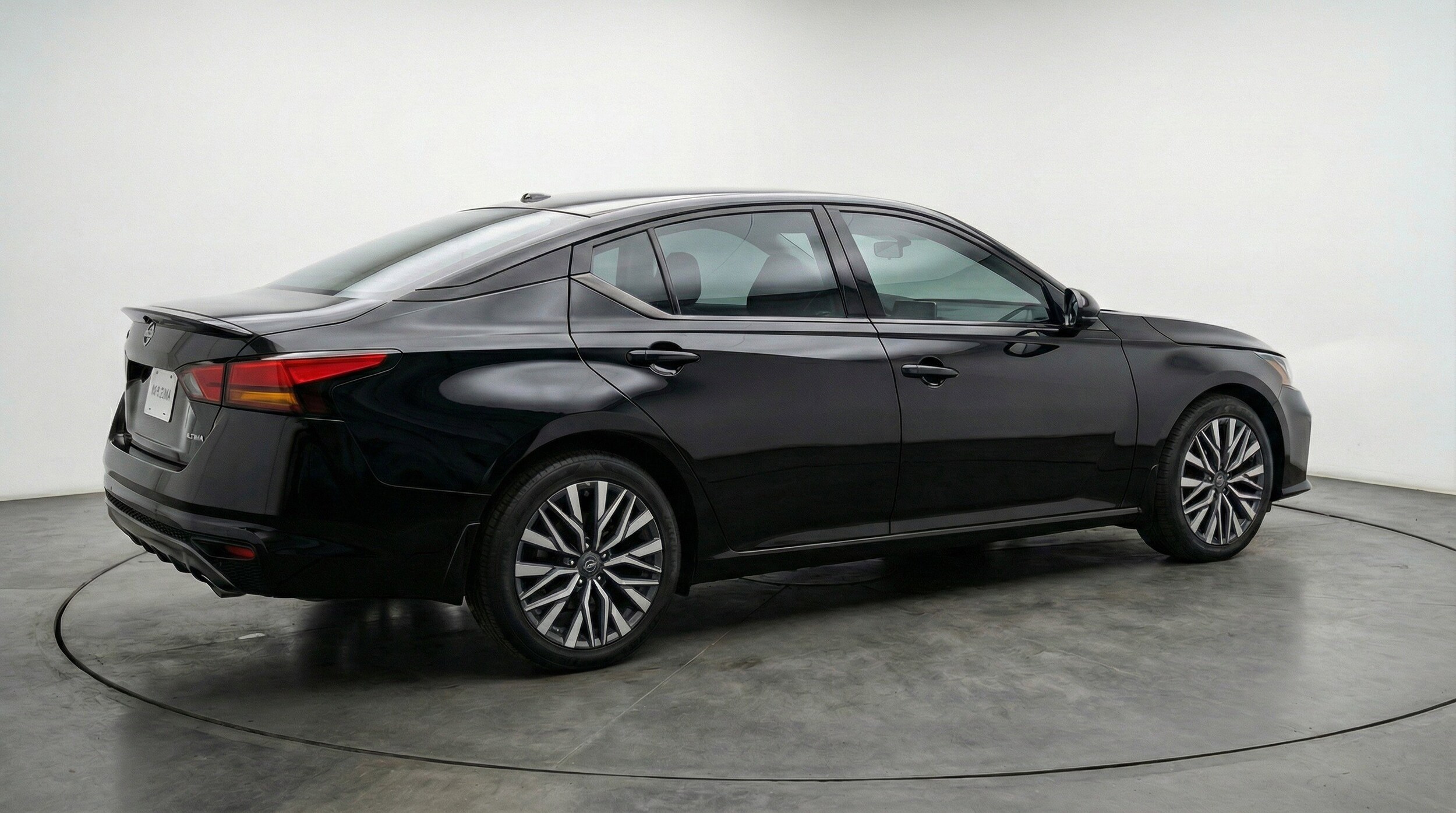 Thumbnail: 2025 Nissan Altima - 9