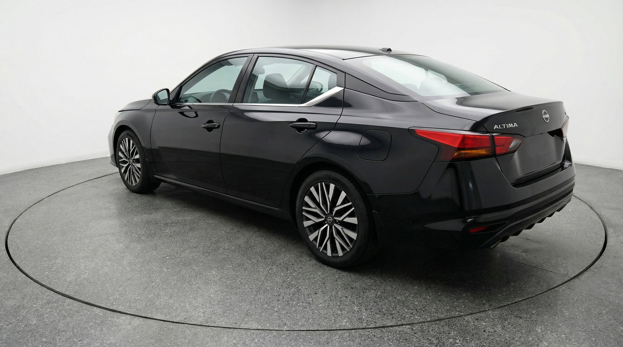Thumbnail: 2025 Nissan Altima - 6
