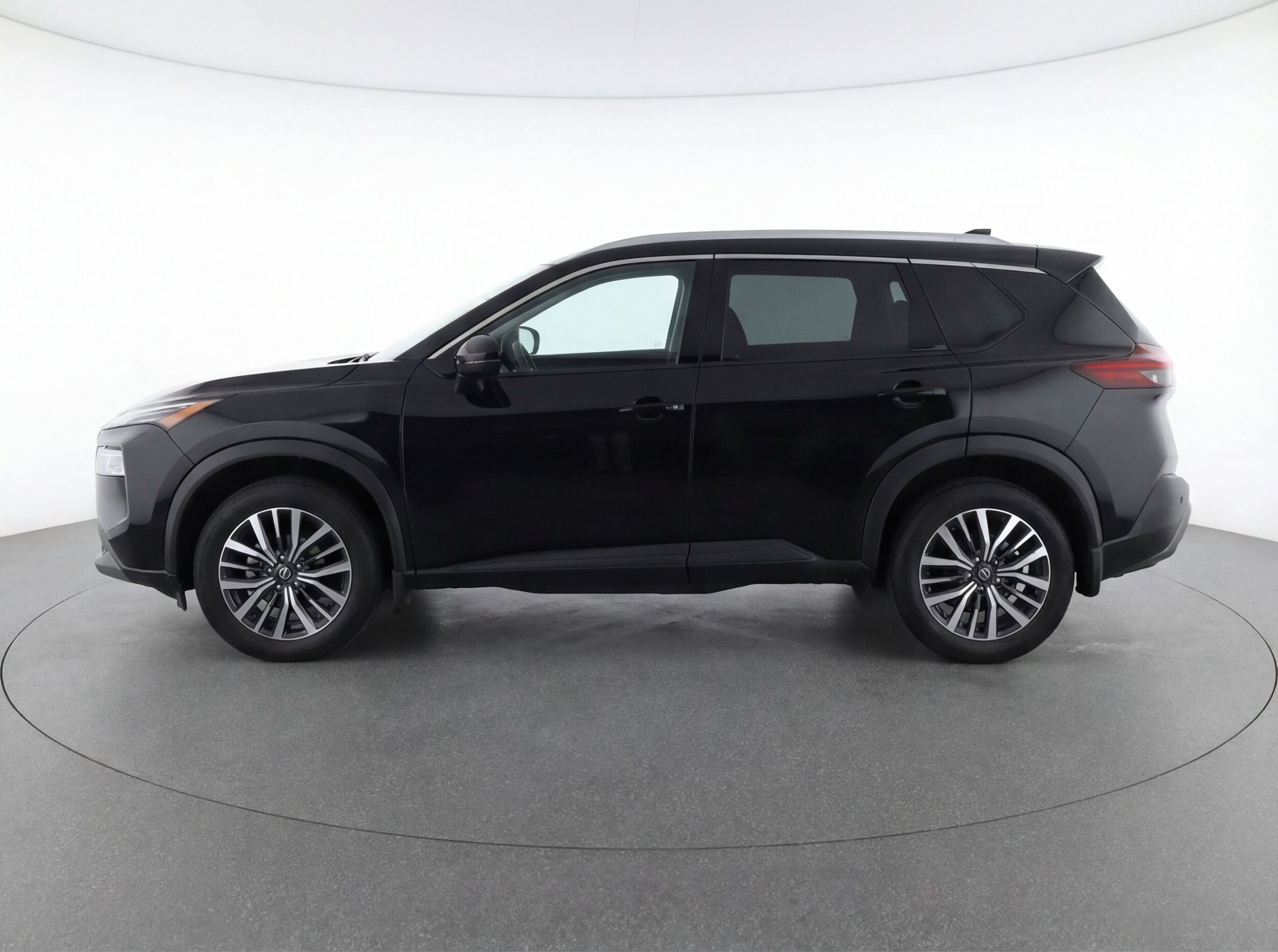 Thumbnail: 2024 Nissan Kicks - 5