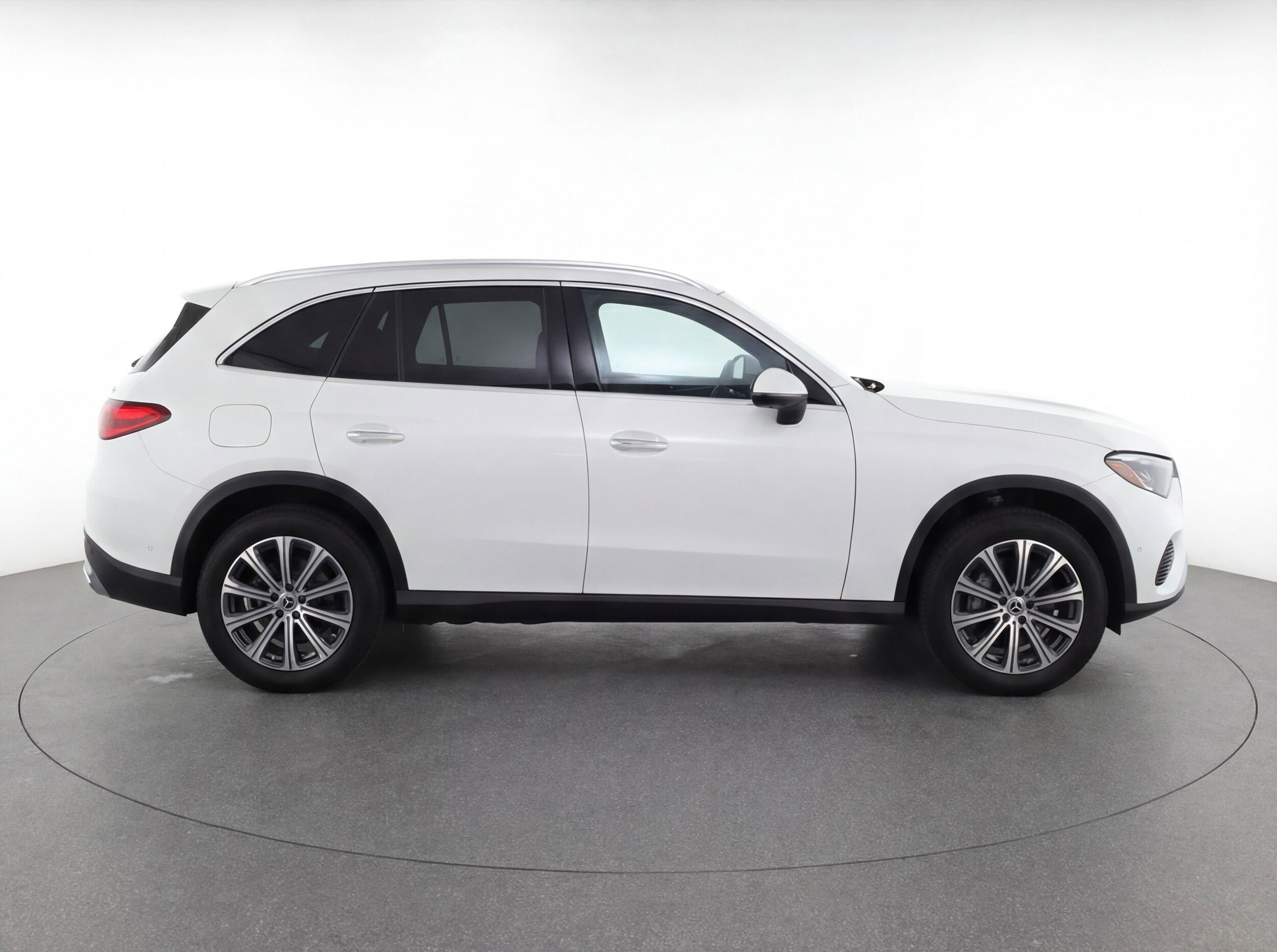 Thumbnail: 2024 Mercedes-Benz GLC - 11