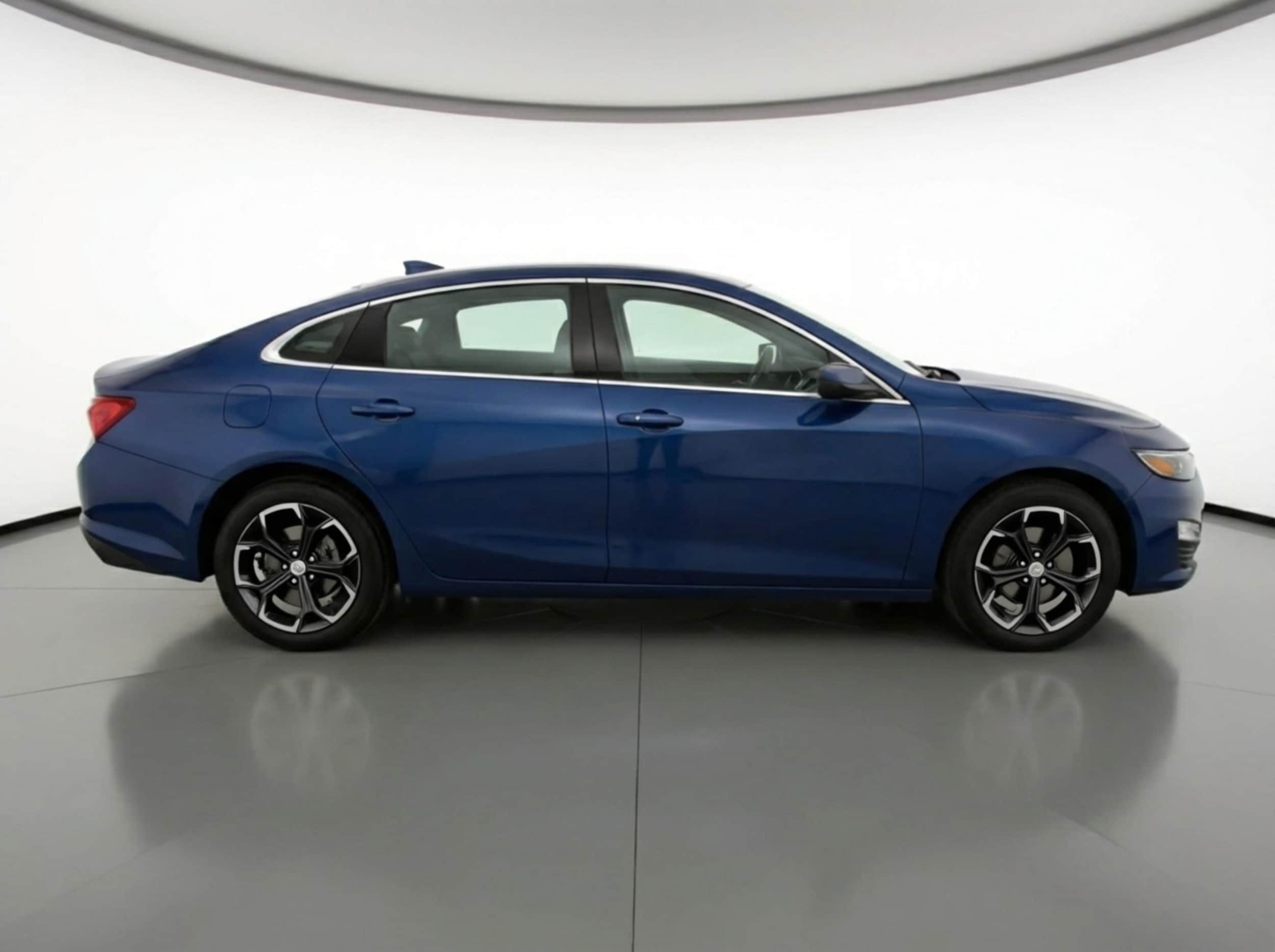 Thumbnail: 2024 Chevrolet Malibu - 8