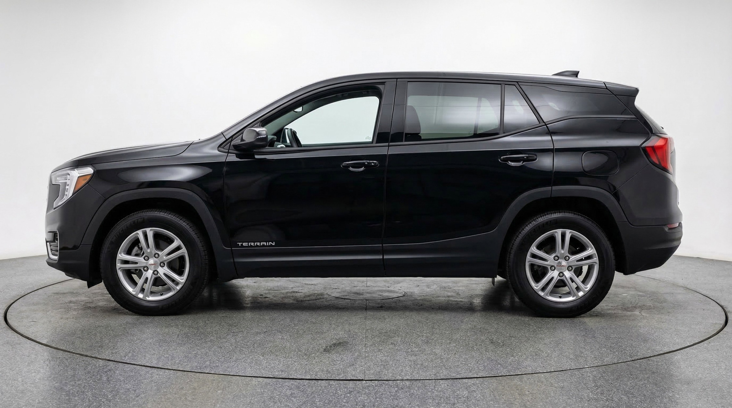 Thumbnail: 2024 GMC Terrain - 5