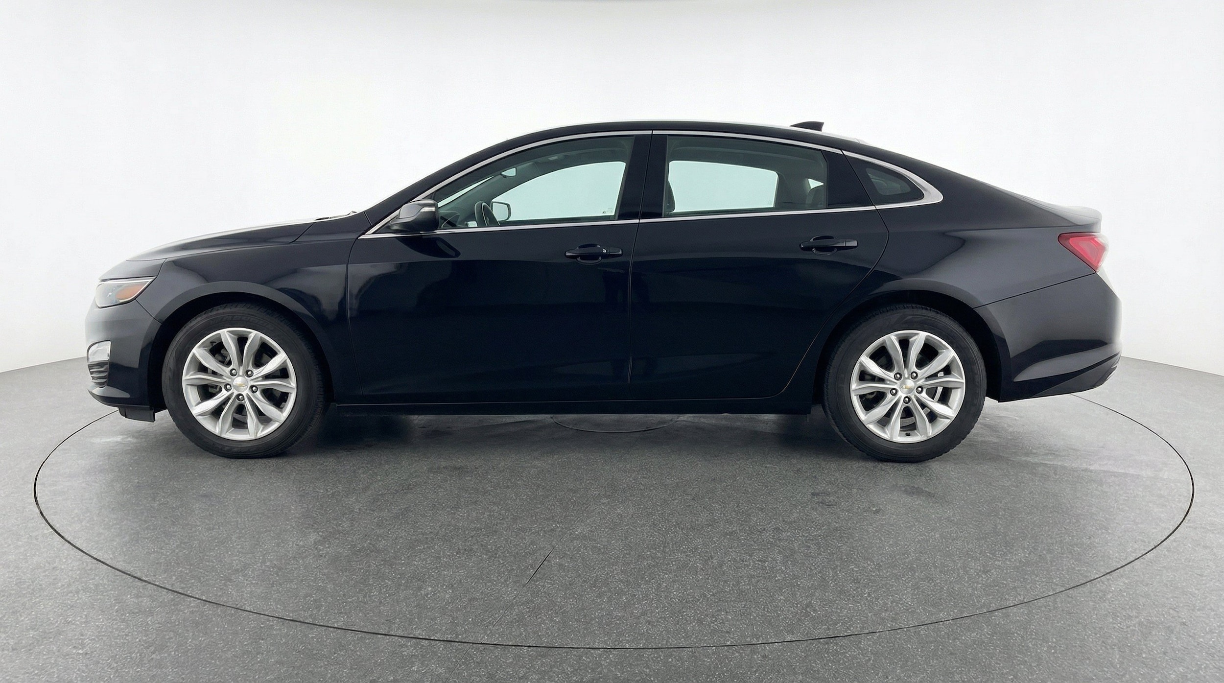 Thumbnail: 2024 Chevrolet Malibu - 5