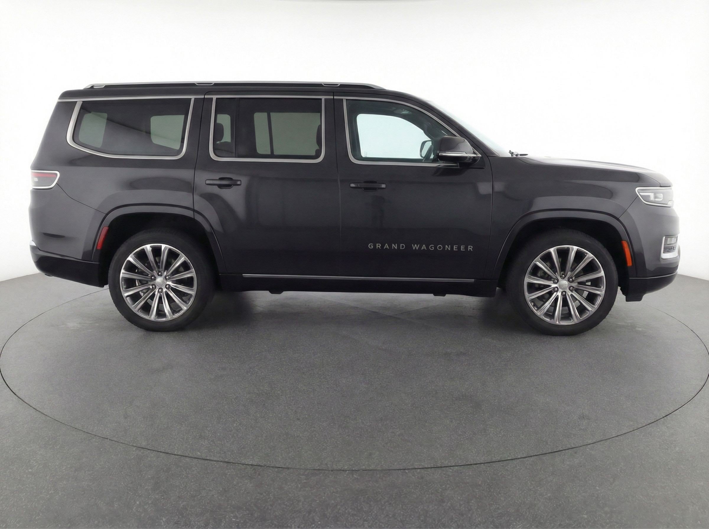 Thumbnail: 2023 Jeep Grand Wagoneer - 11