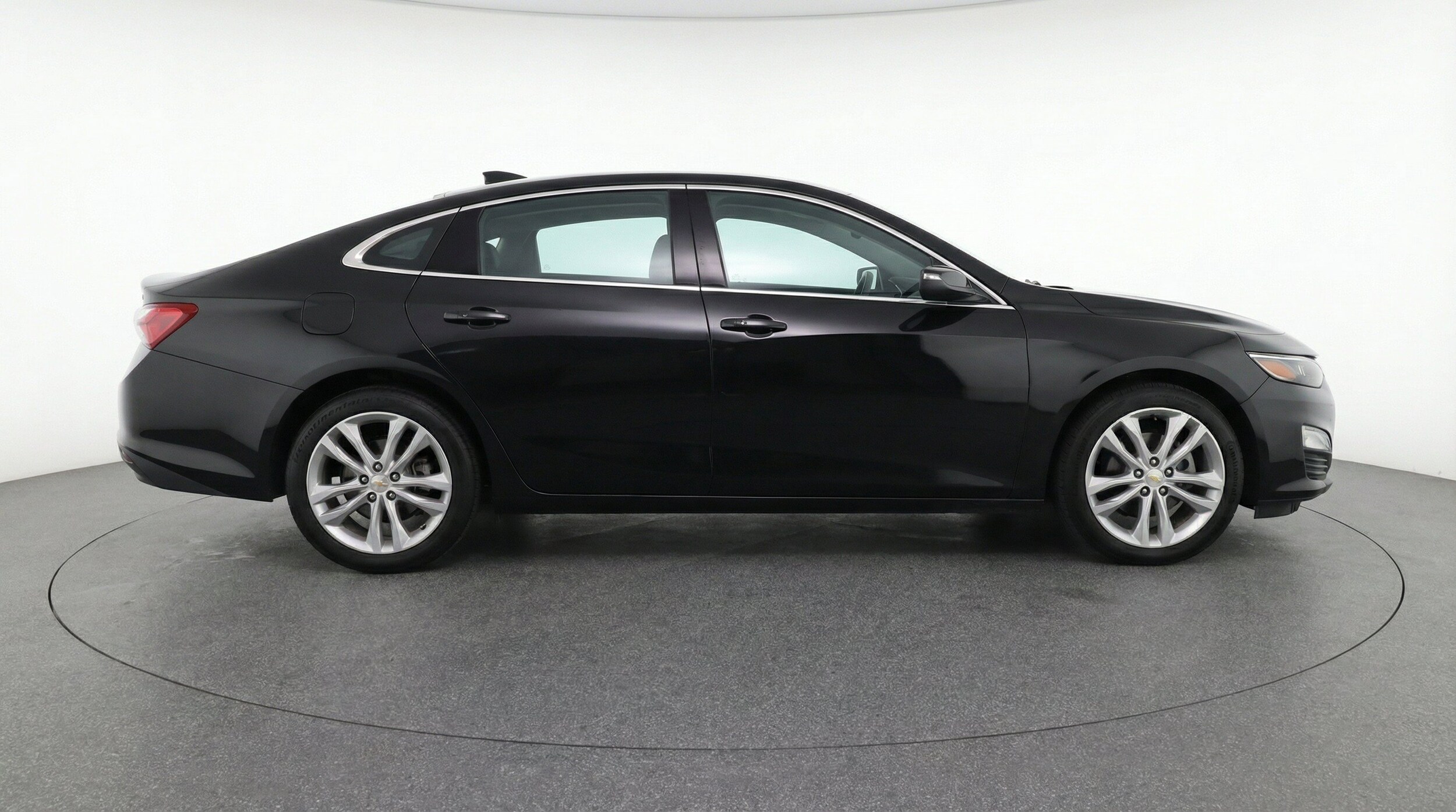 Thumbnail: 2024 Chevrolet Malibu - 11