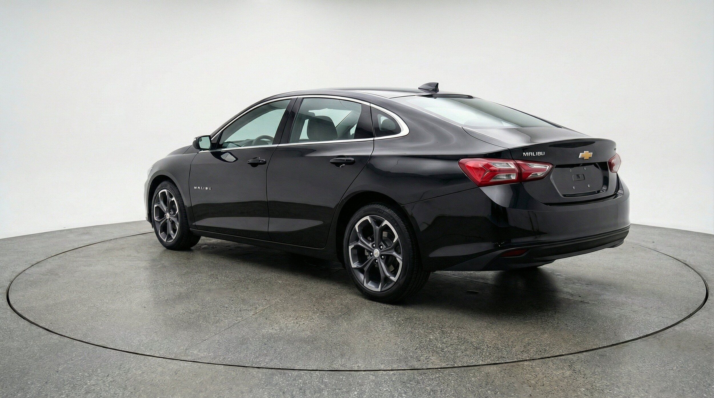 Thumbnail: 2024 Chevrolet Malibu - 6