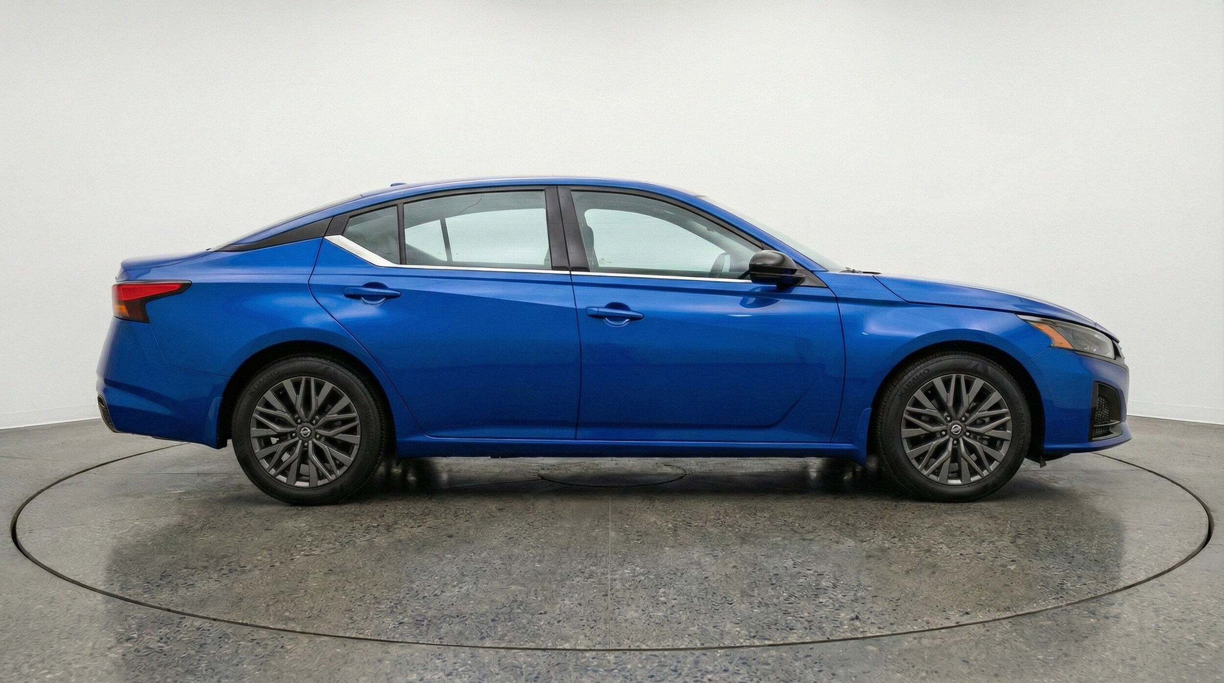 Thumbnail: 2025 Nissan Altima - 11