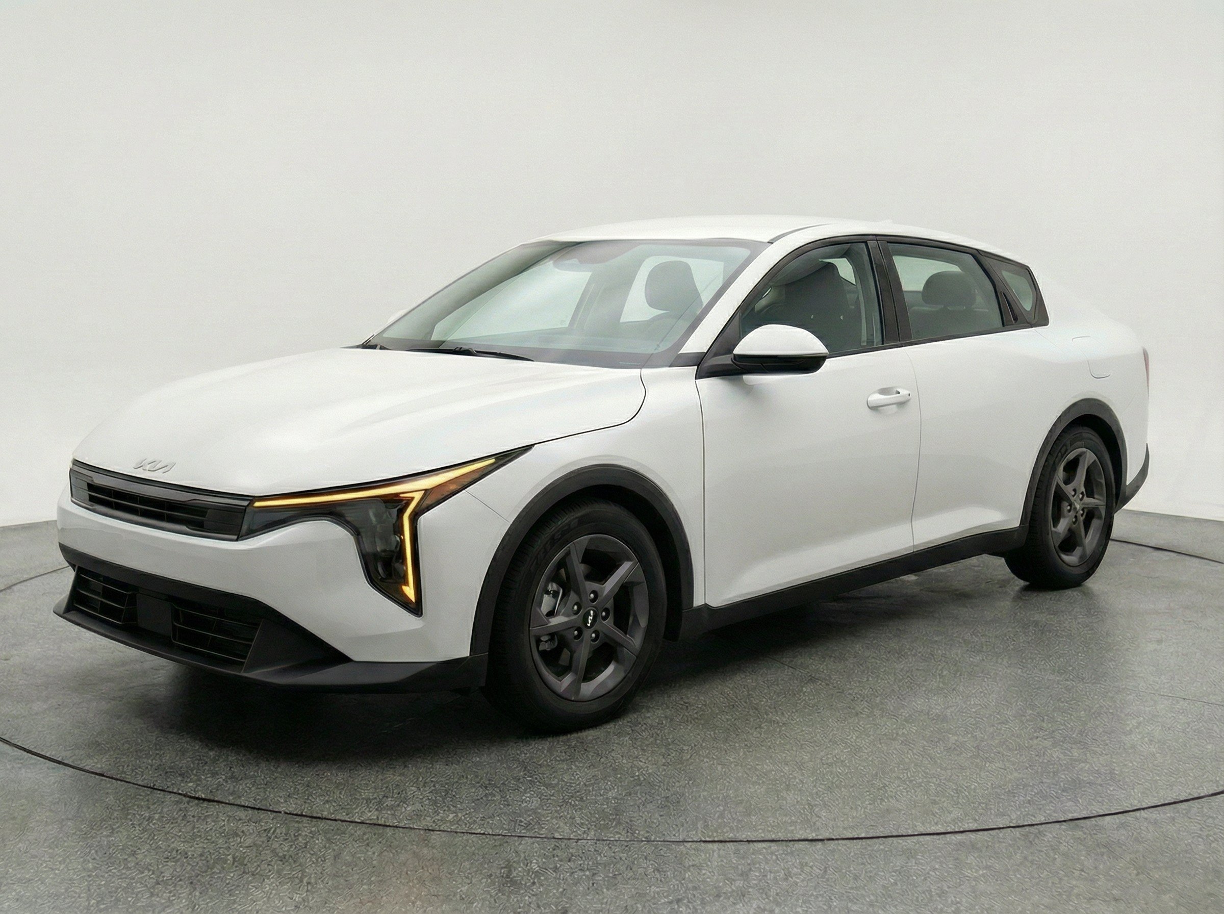 Thumbnail: 2025 Kia K4 - 3