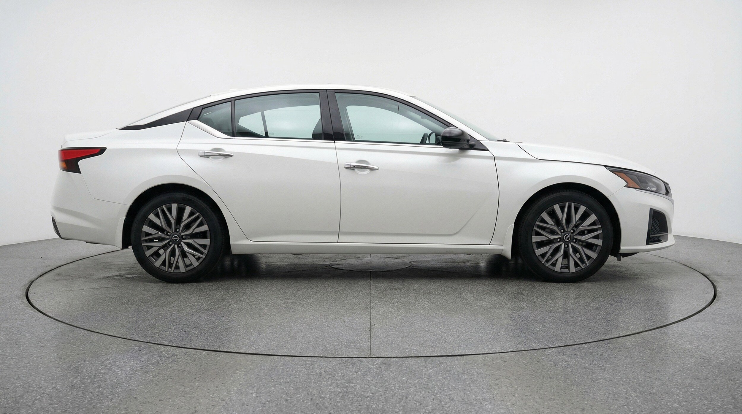 Thumbnail: 2025 Nissan Altima - 11