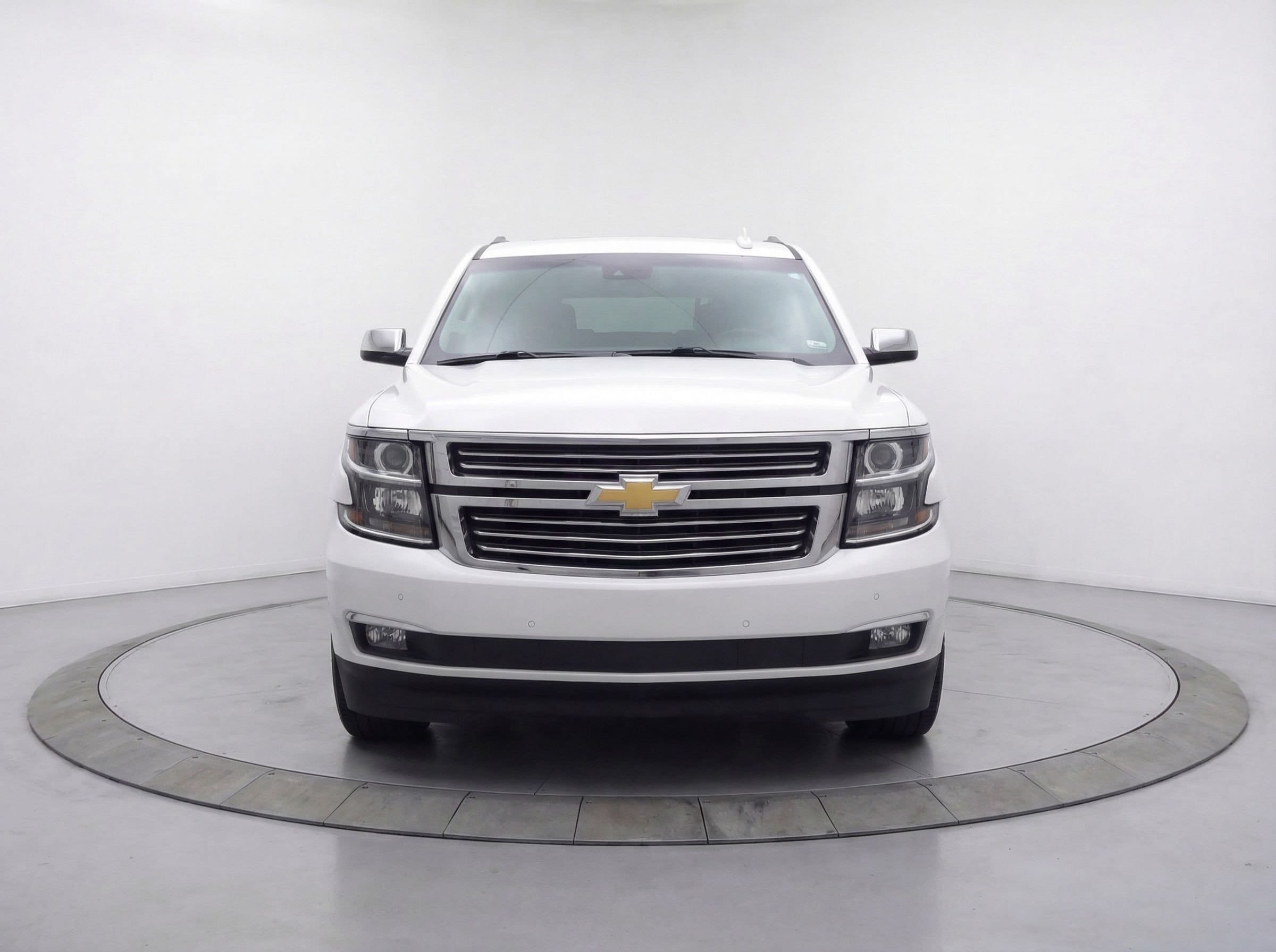 Thumbnail: 2023 Chevrolet Suburban - 2